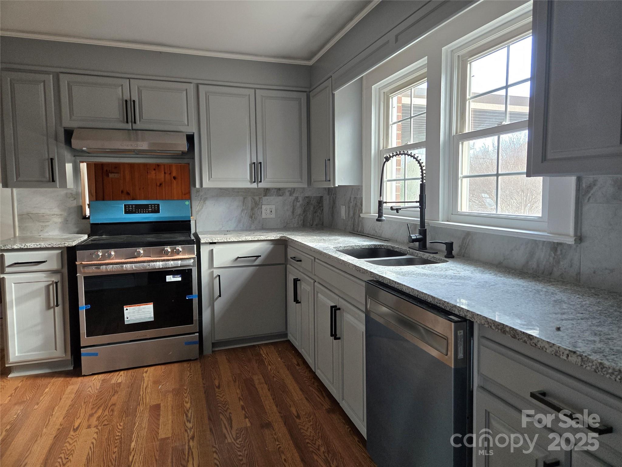 221 E Herman Street