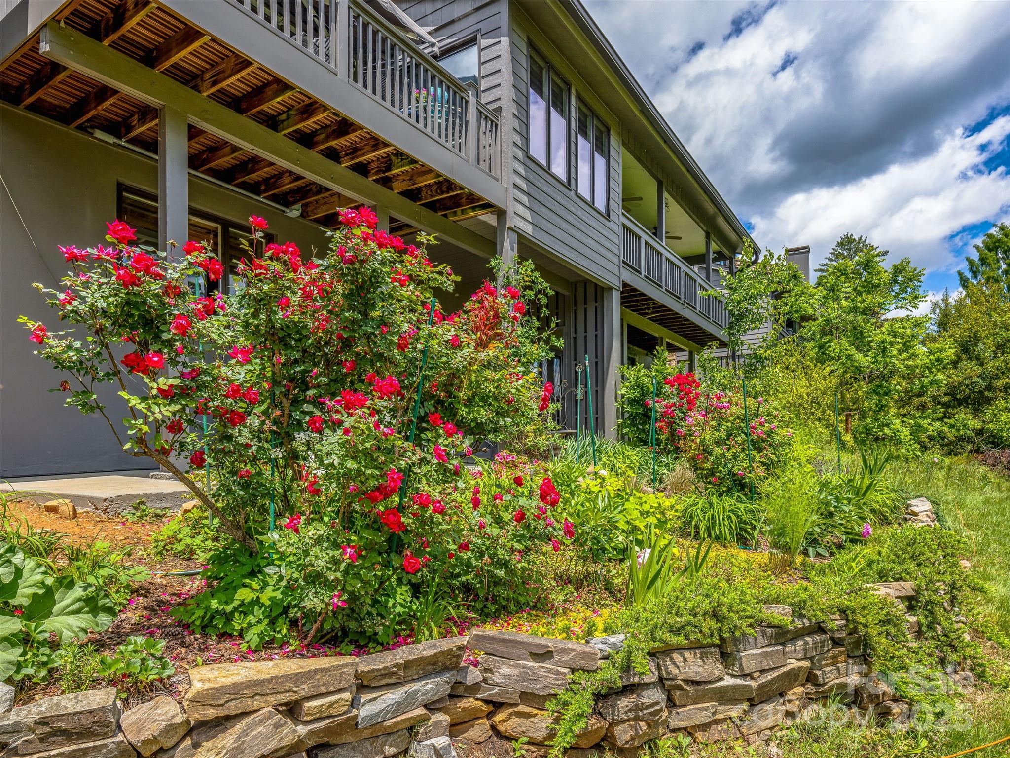 405 Crowfields Drive