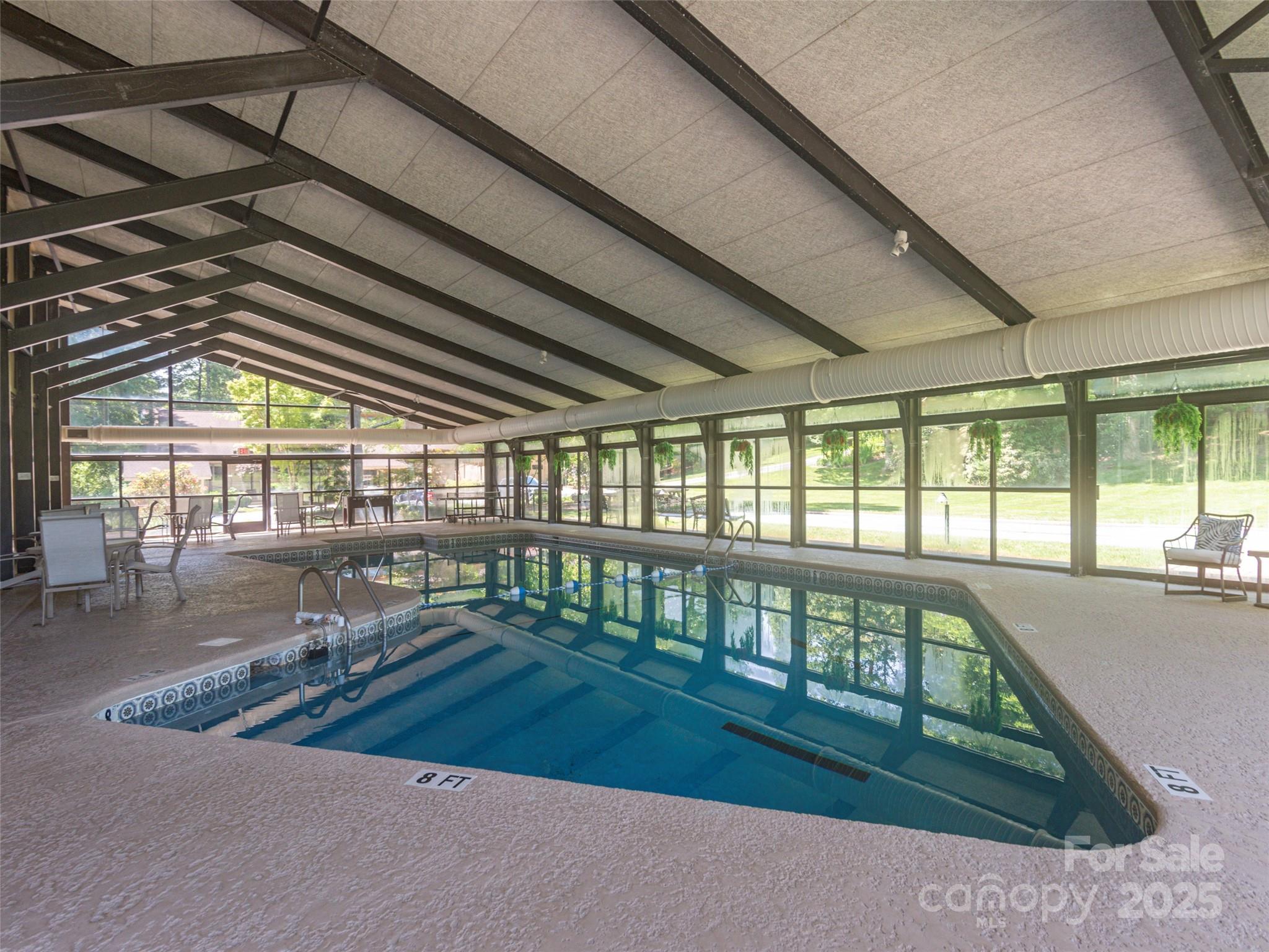 303 N Scarlet Oak Lane