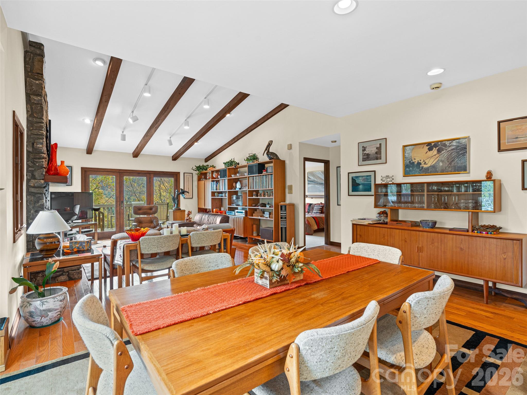 80 Stony Ridge