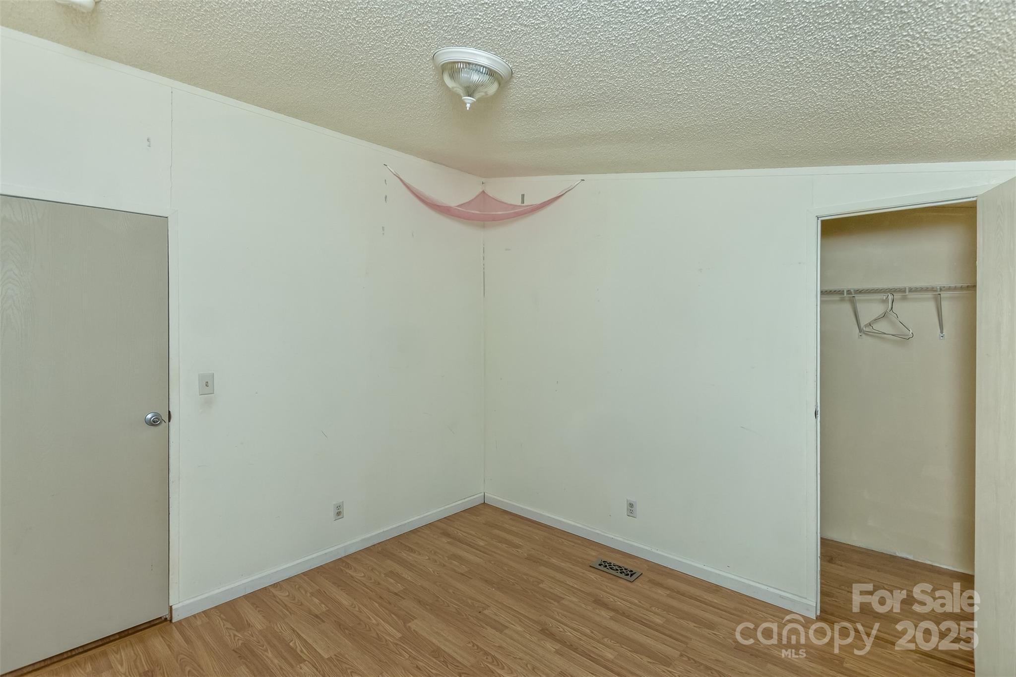 142 River Breeze Drive