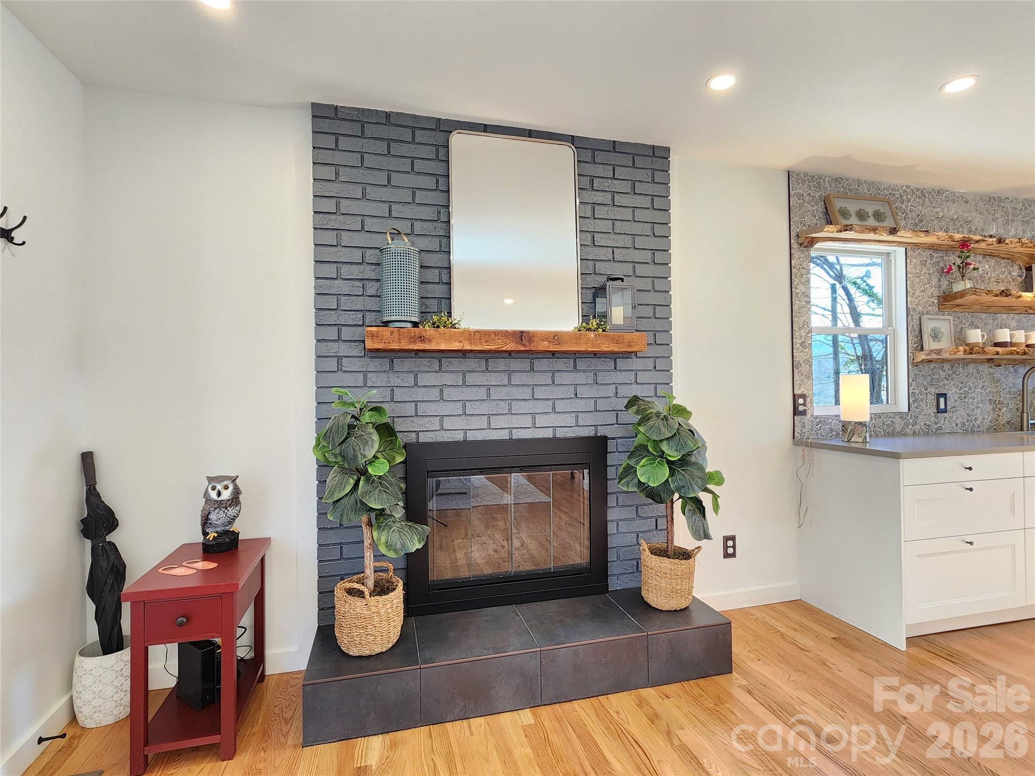 113 Hillside Street