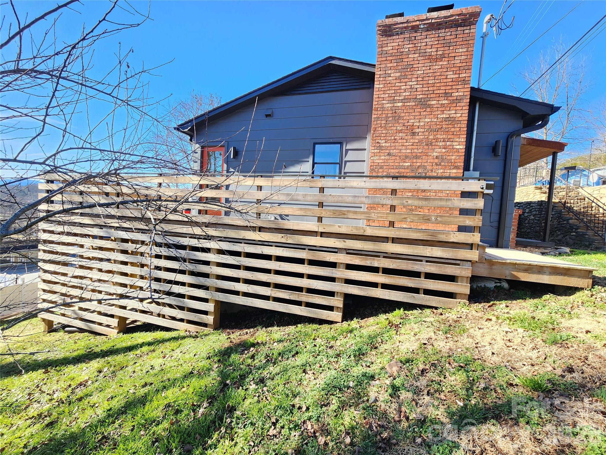 113 Hillside Street
