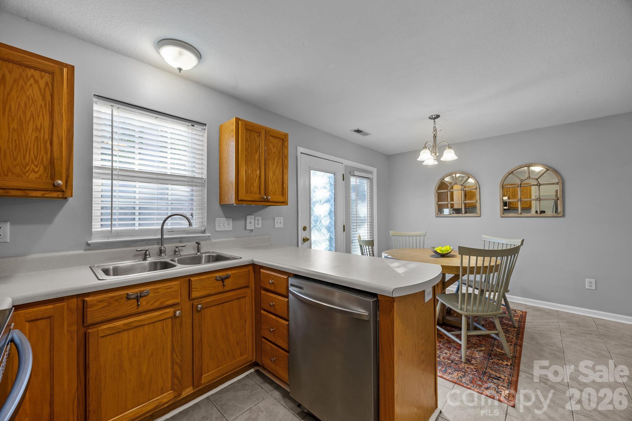 165 Wiltshire Circle