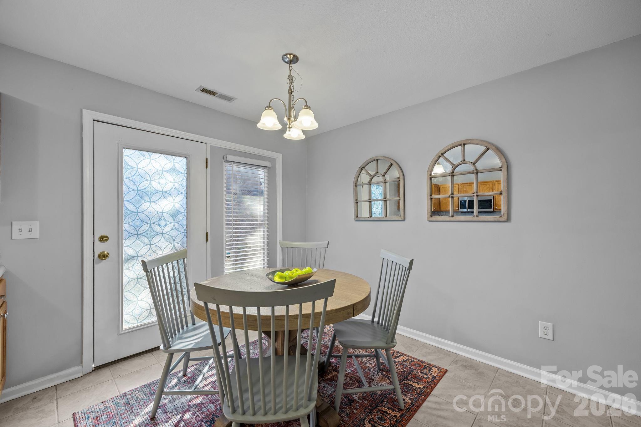 165 Wiltshire Circle