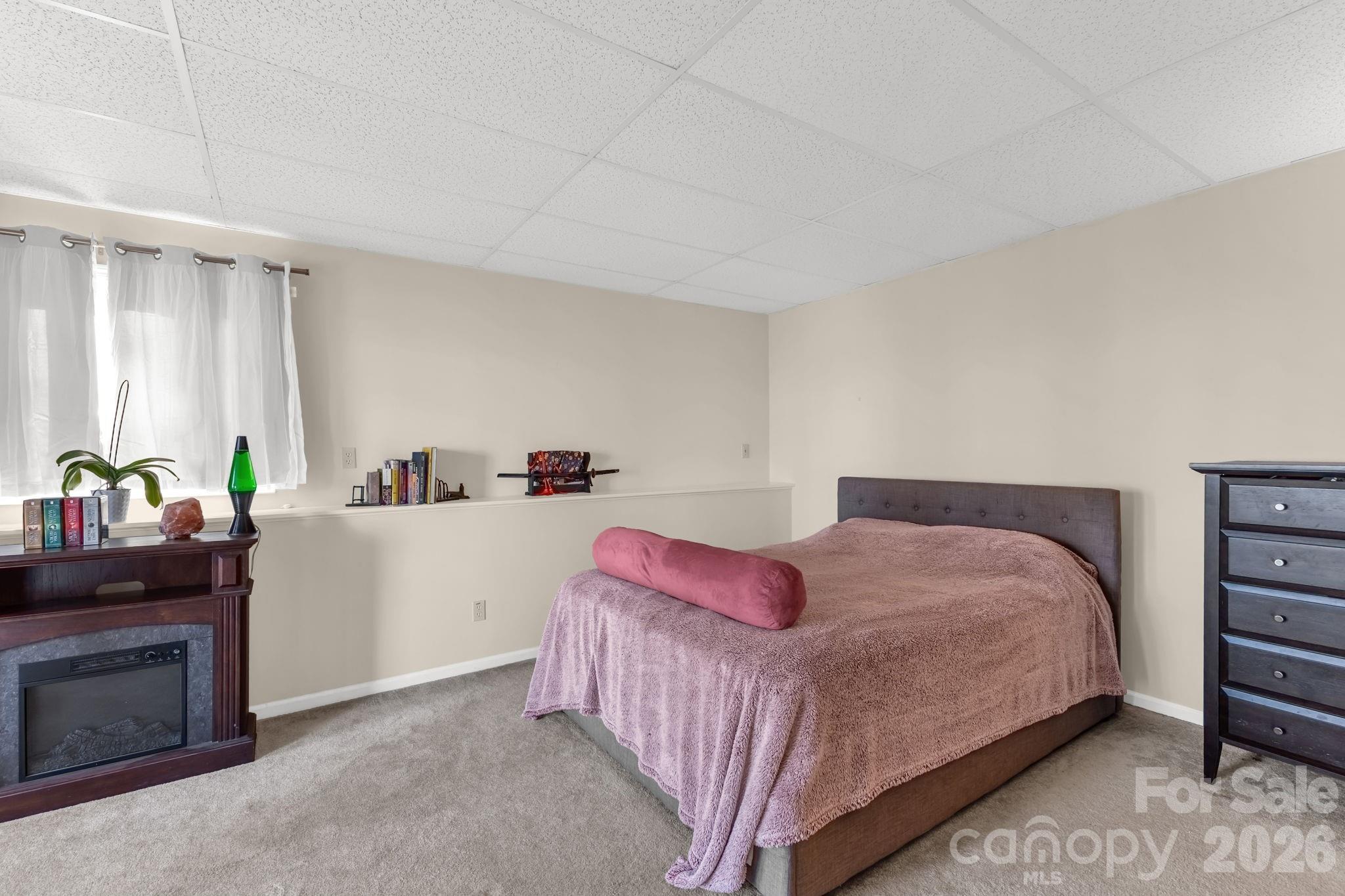 11 Poplar Drive