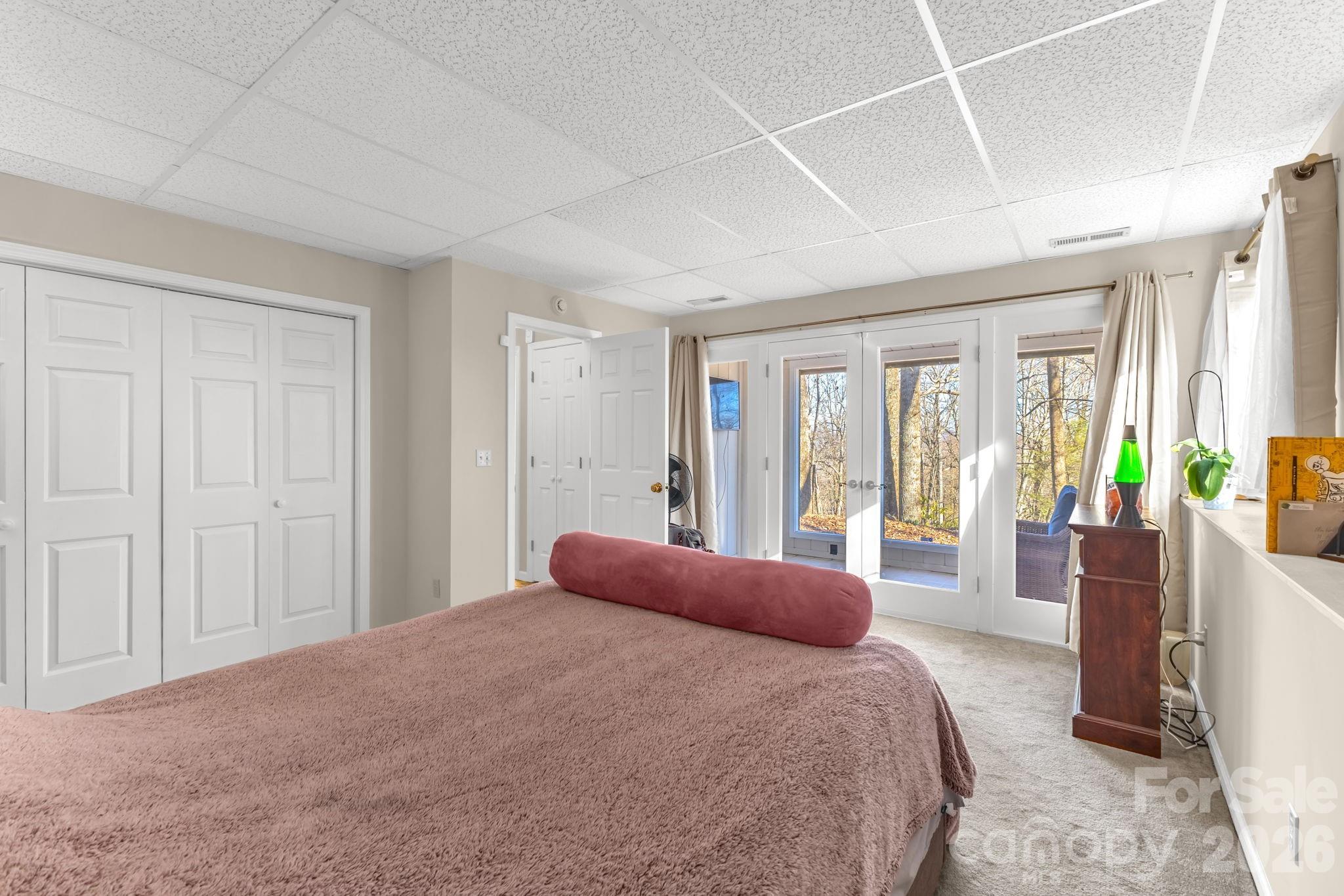 11 Poplar Drive