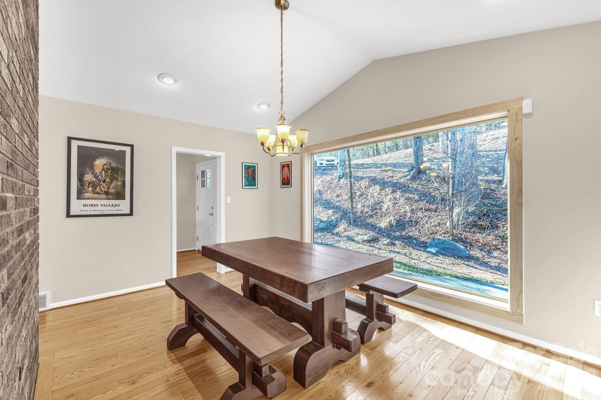 11 Poplar Drive