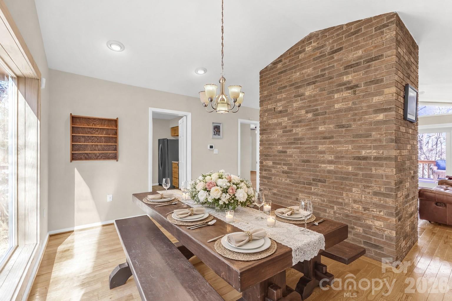 11 Poplar Drive