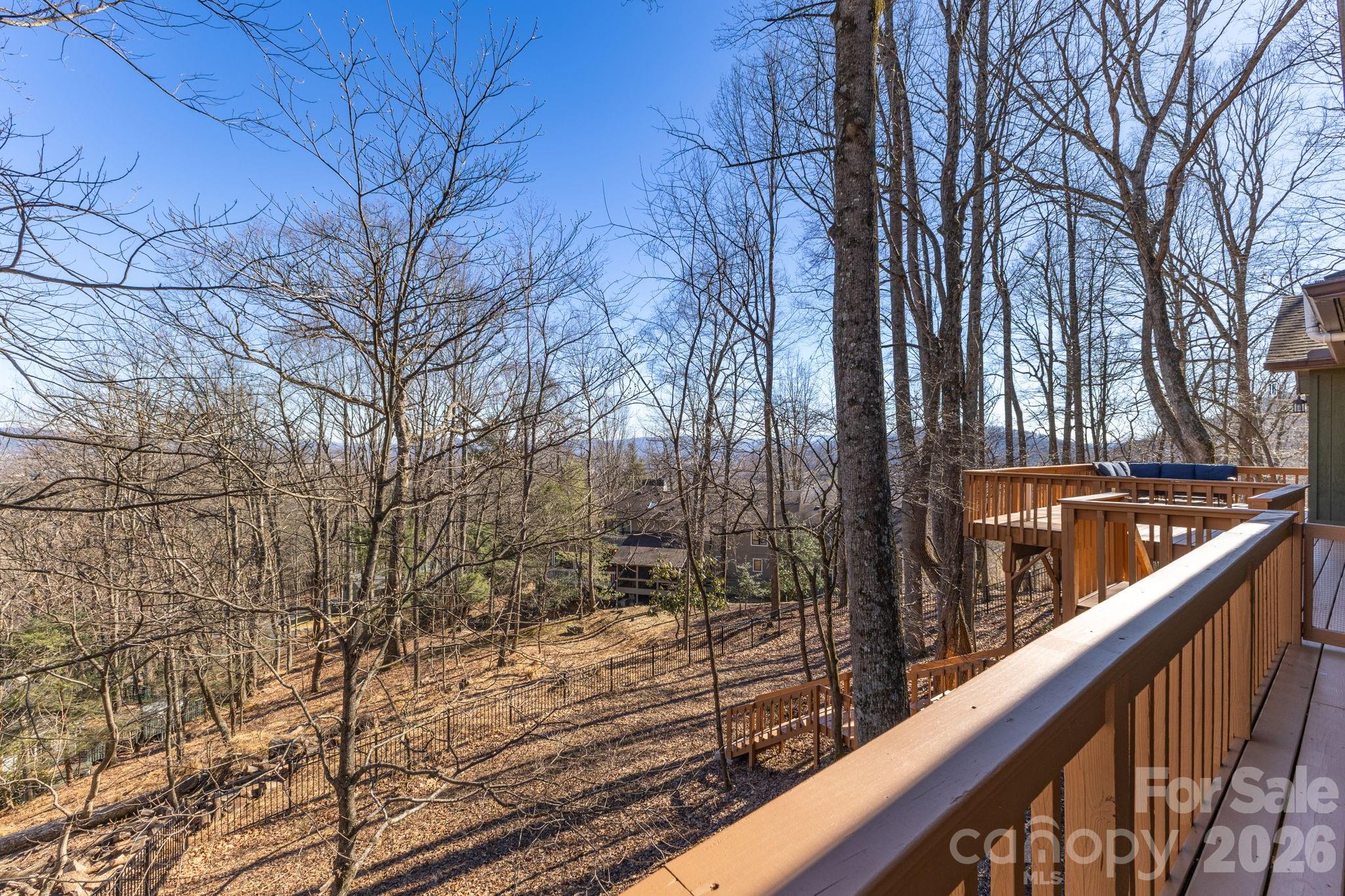 11 Poplar Drive