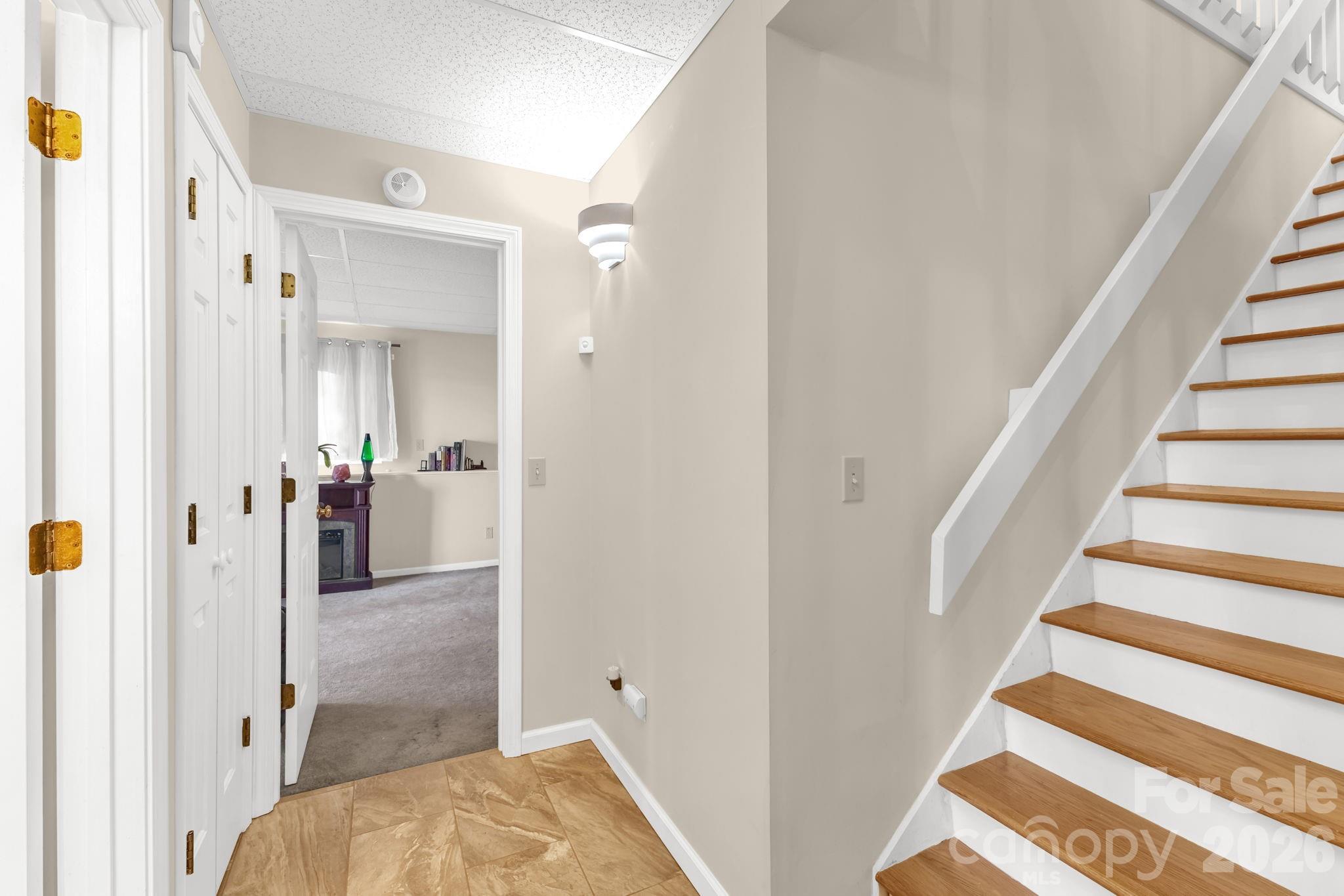11 Poplar Drive