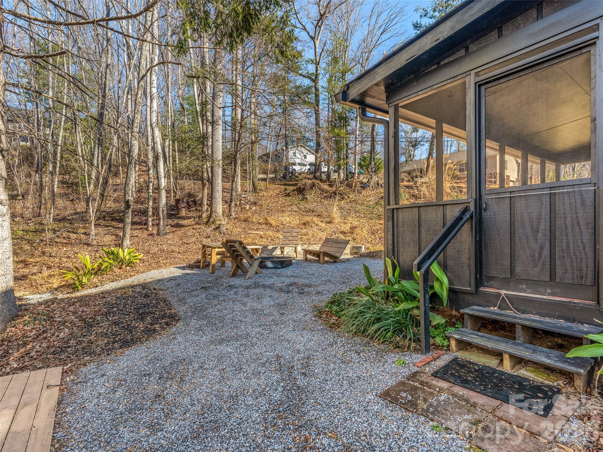 1 Thornwood Lane