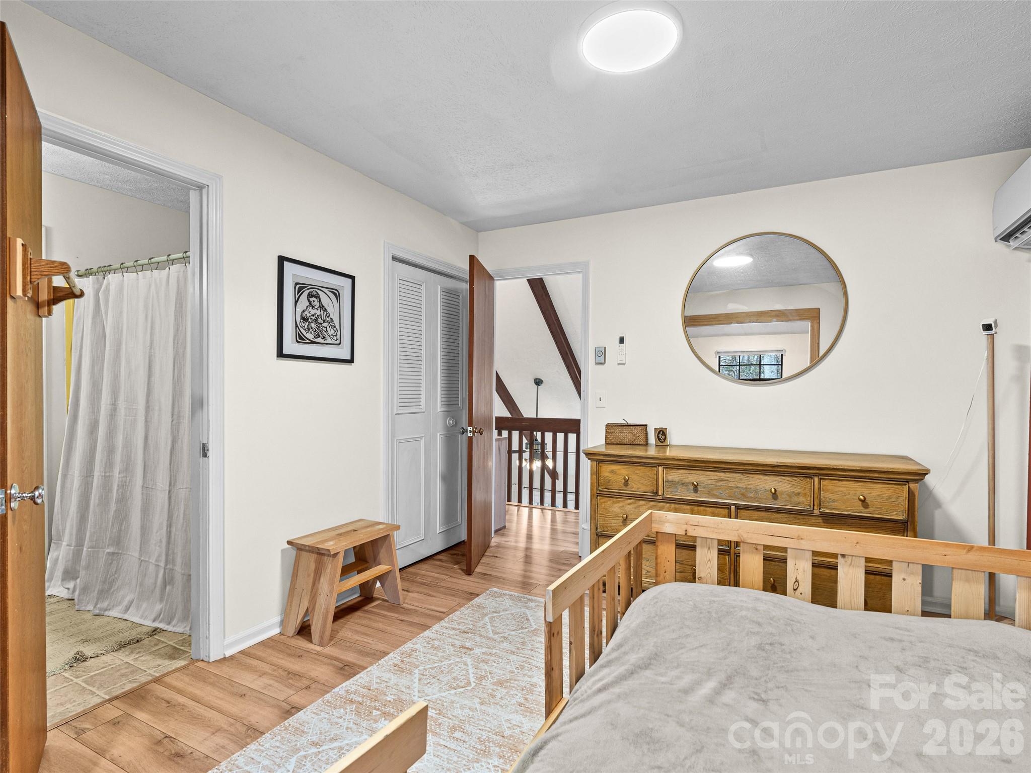 1 Thornwood Lane