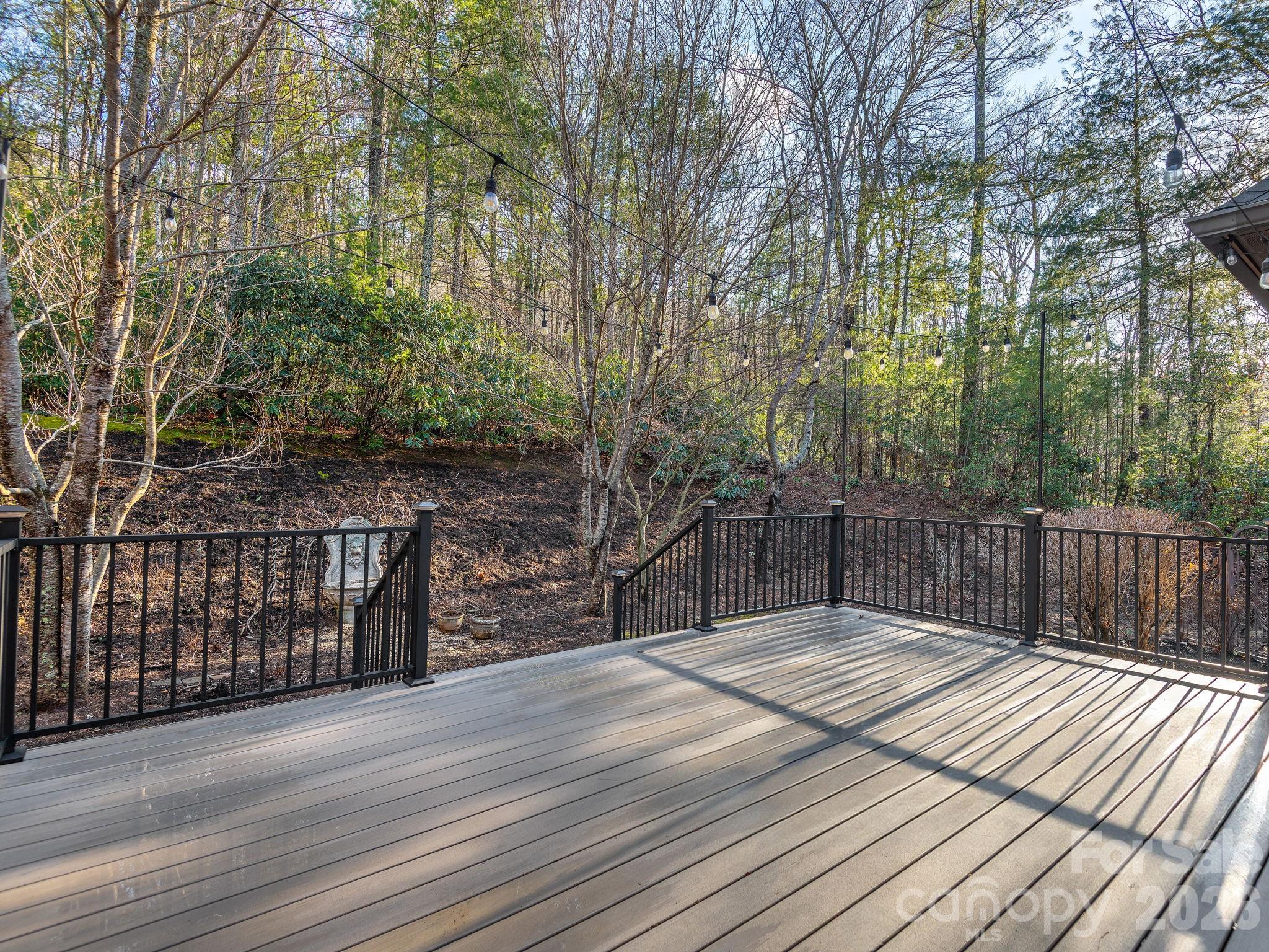 86 Oak Hollow Drive