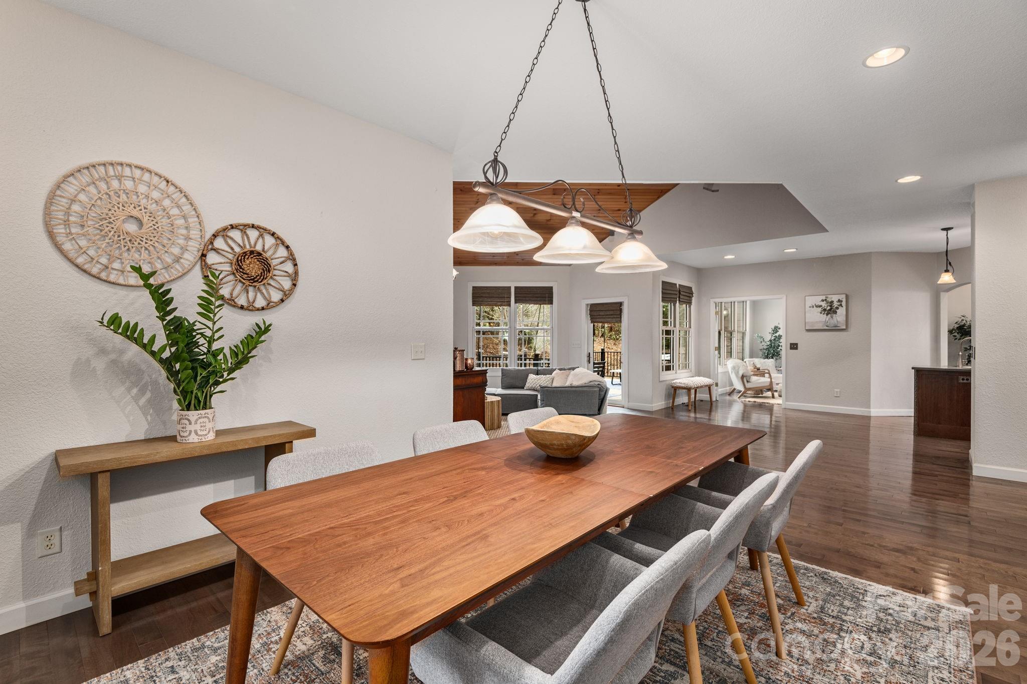 86 Oak Hollow Drive