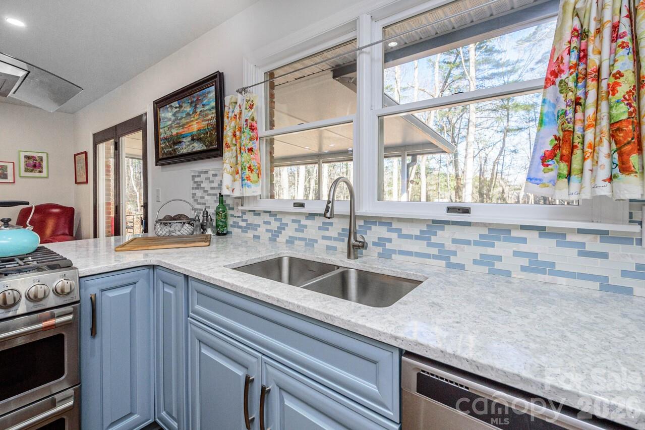 355 Mockingbird Drive