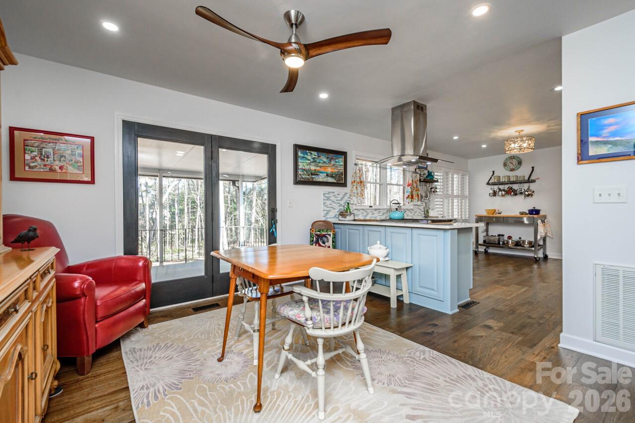 355 Mockingbird Drive