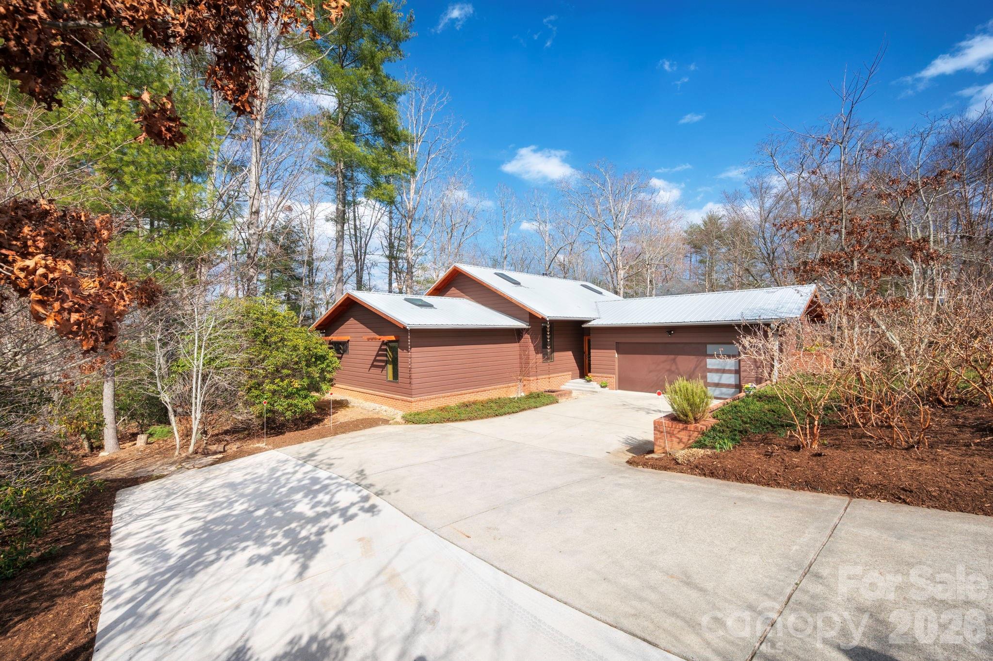 521 Wood Thrush Court
