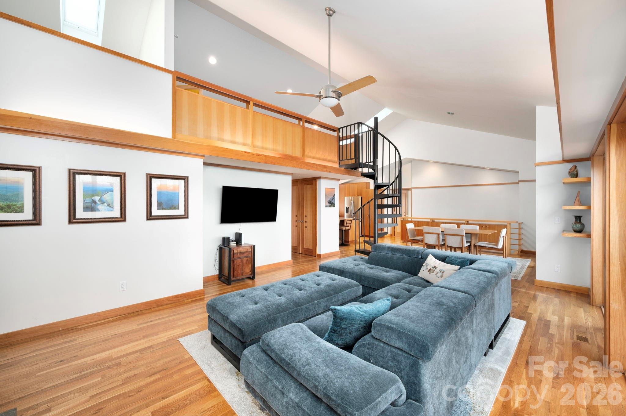 521 Wood Thrush Court