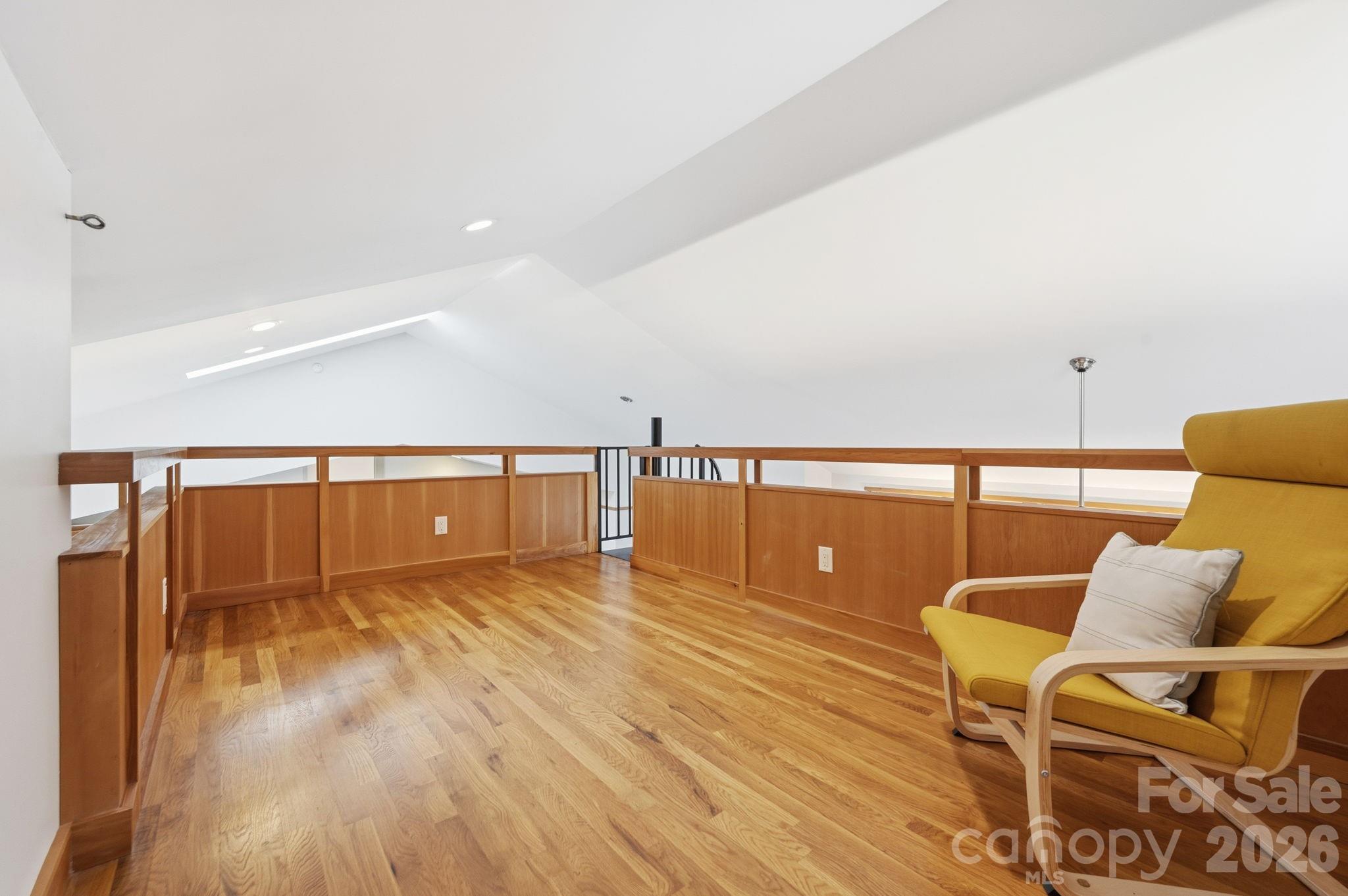 521 Wood Thrush Court