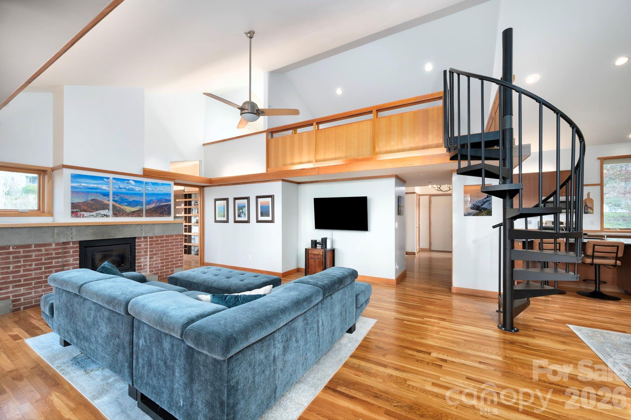 521 Wood Thrush Court