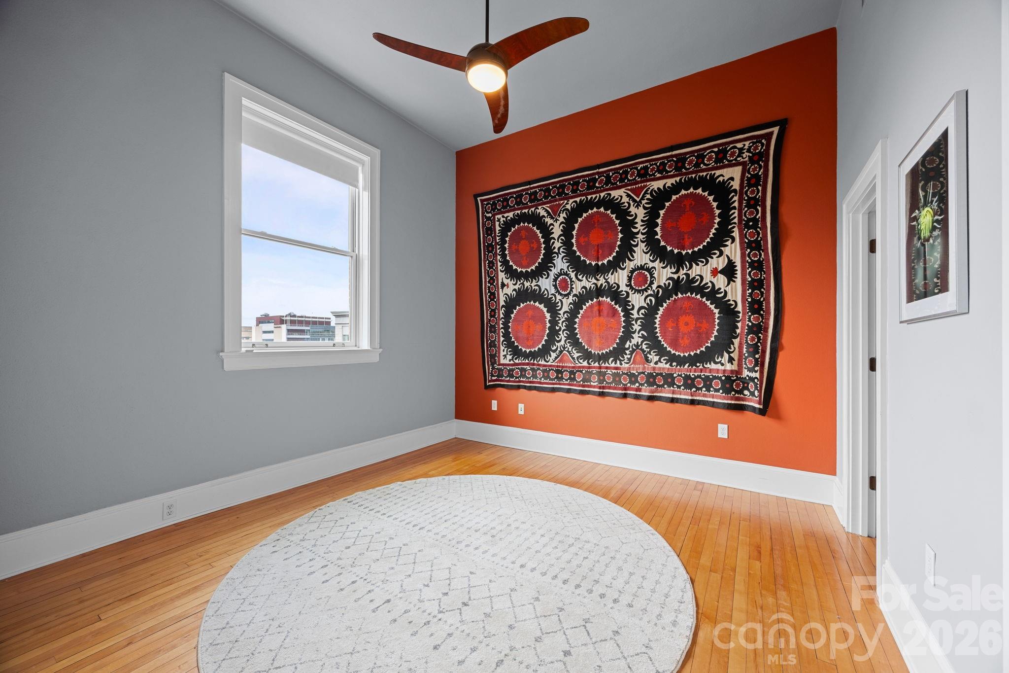 84 W Walnut Street Unit: 405