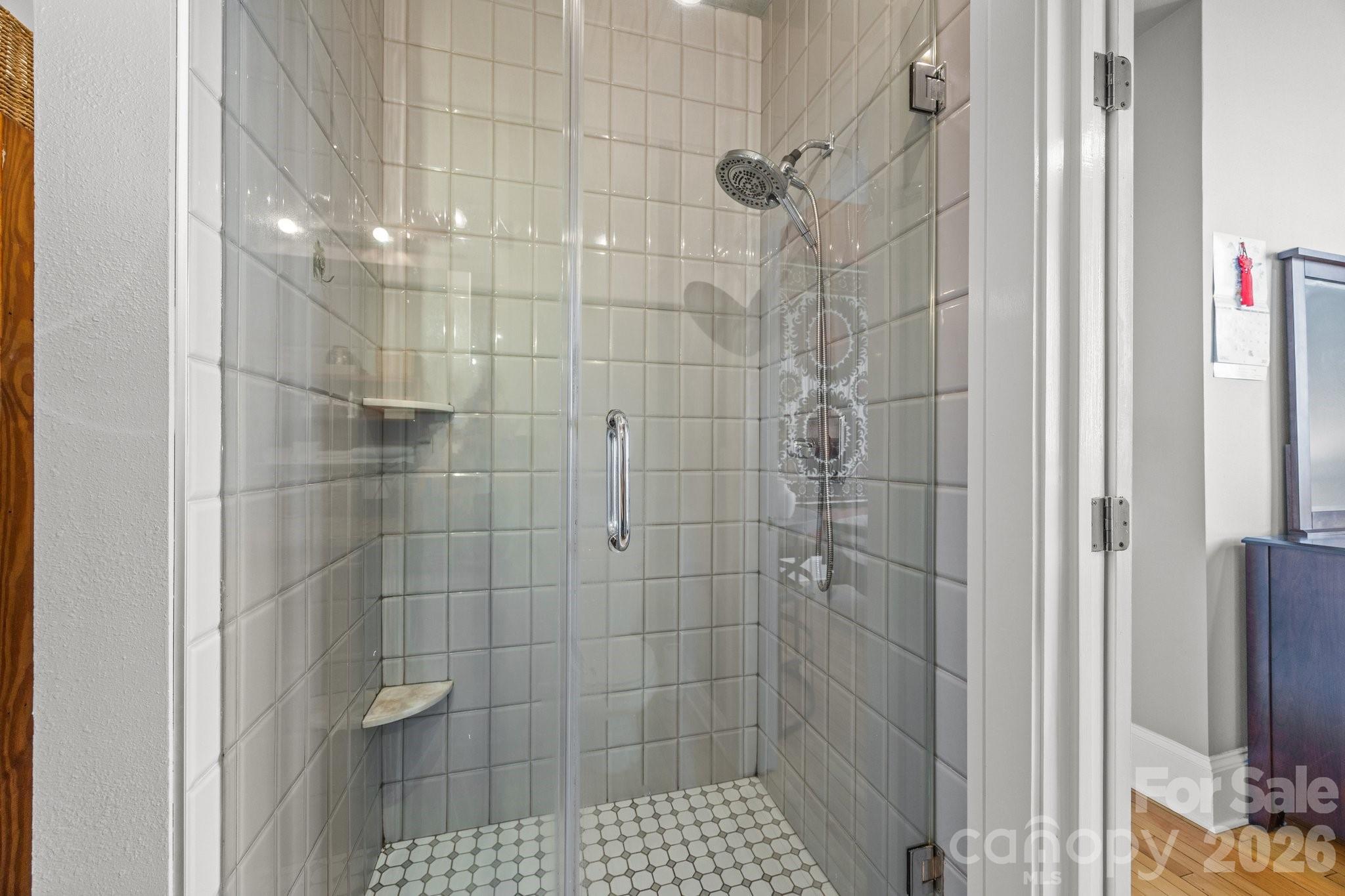 84 W Walnut Street Unit: 405