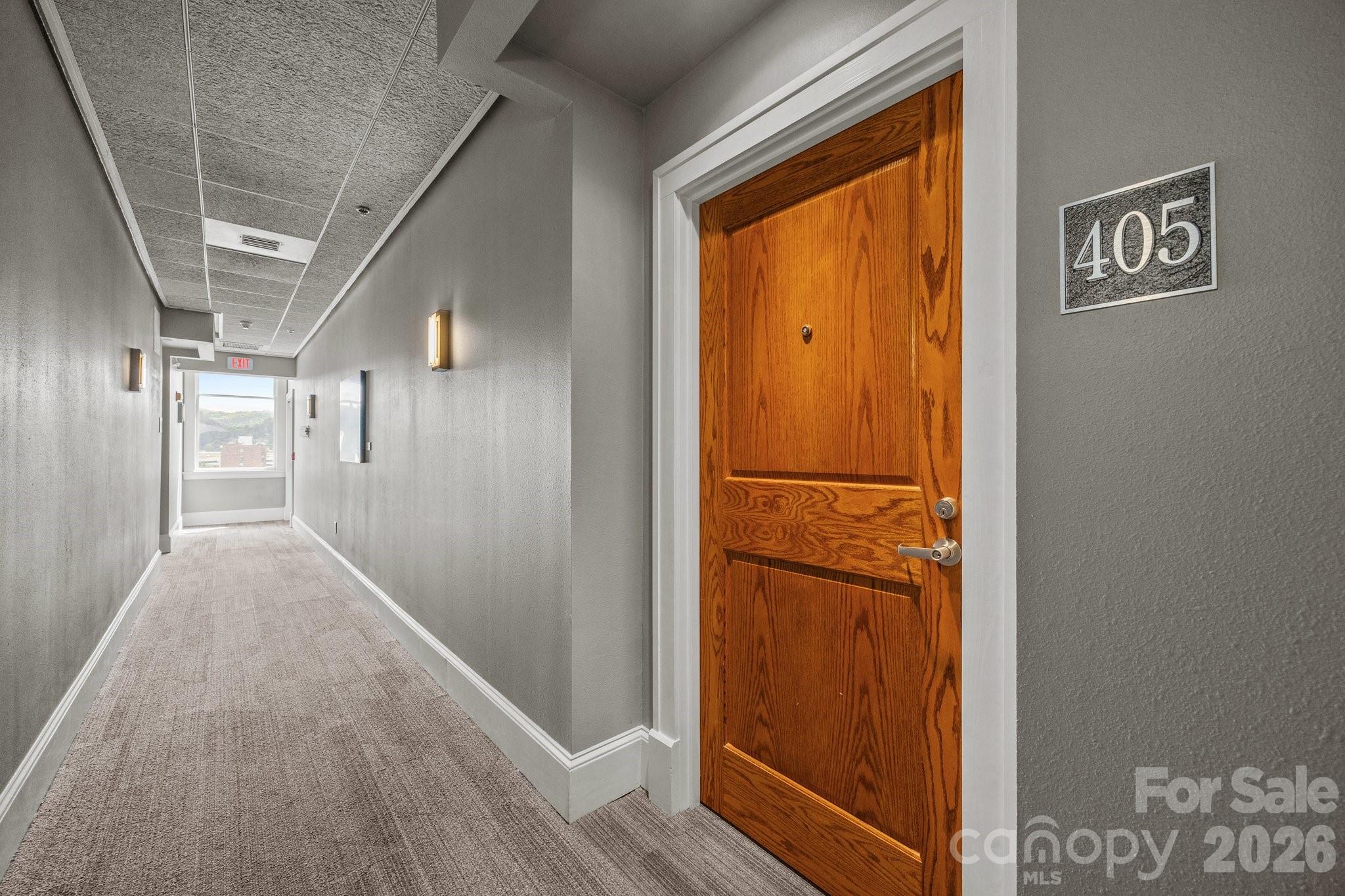 84 W Walnut Street Unit: 405