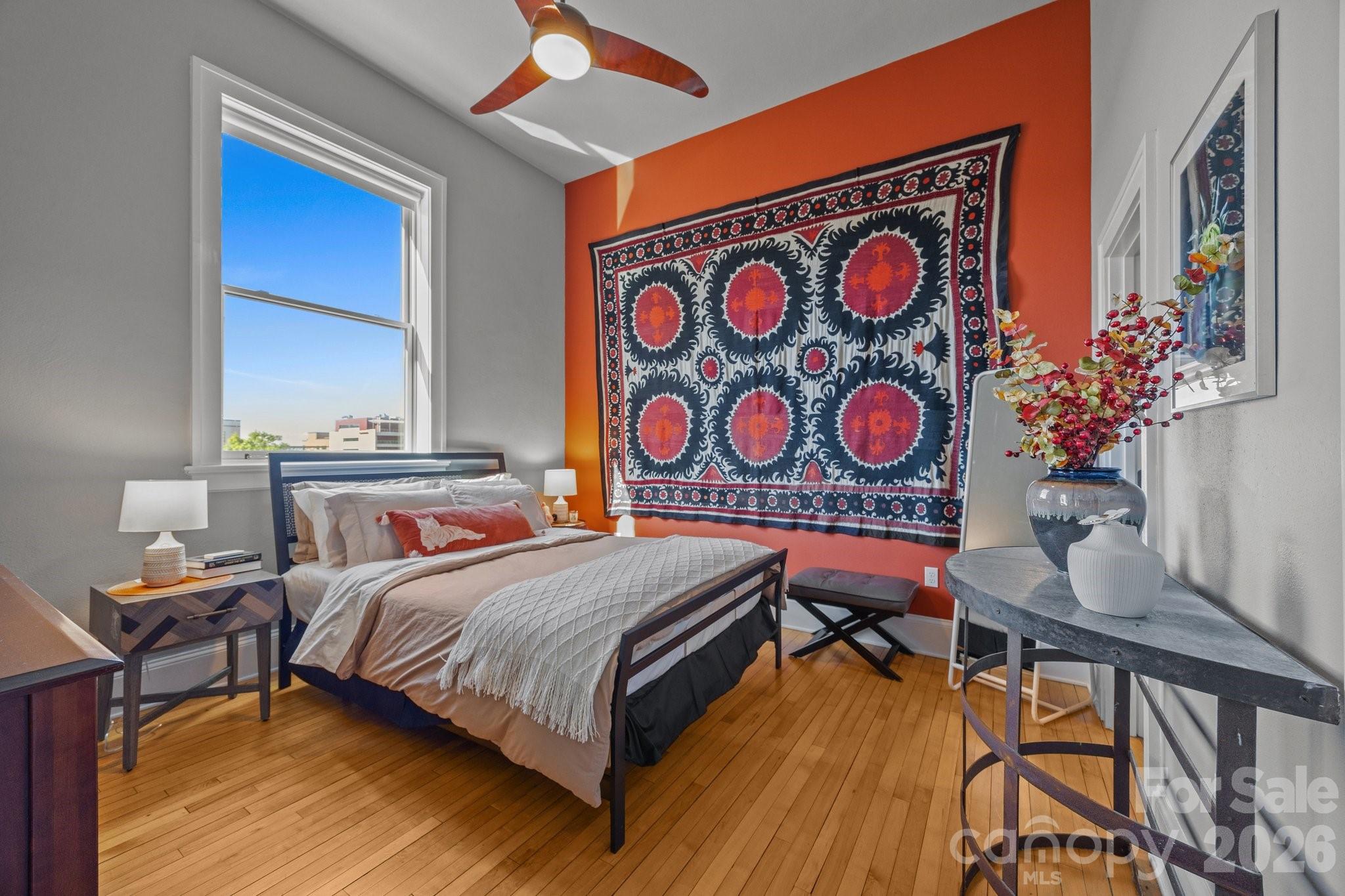 84 W Walnut Street Unit: 405