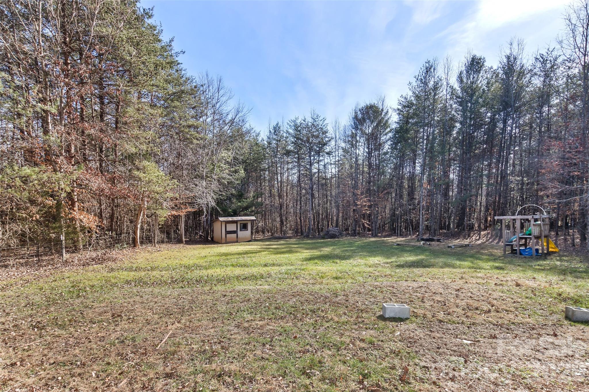 142 River Breeze Drive