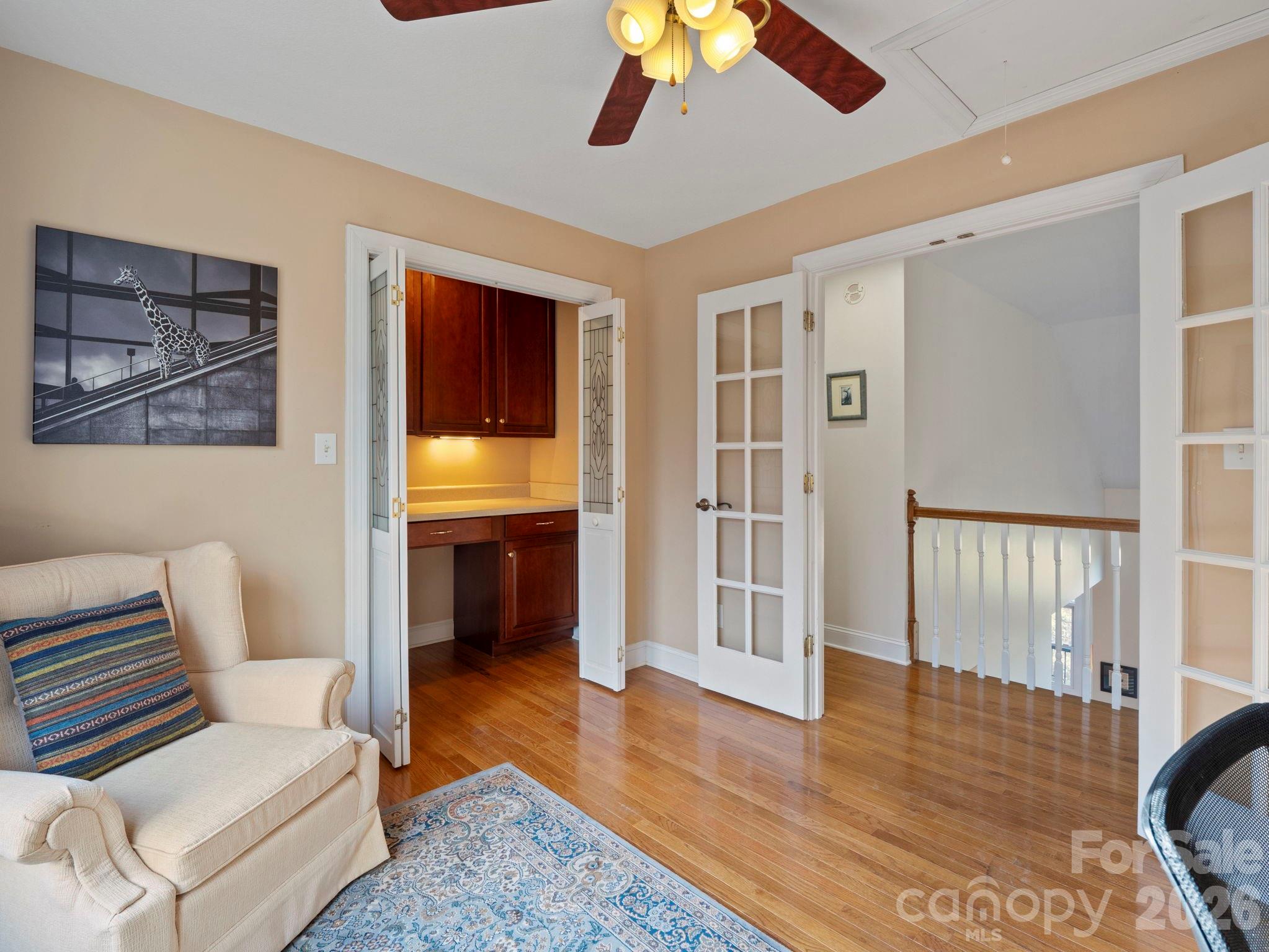 308 Bluebird Road