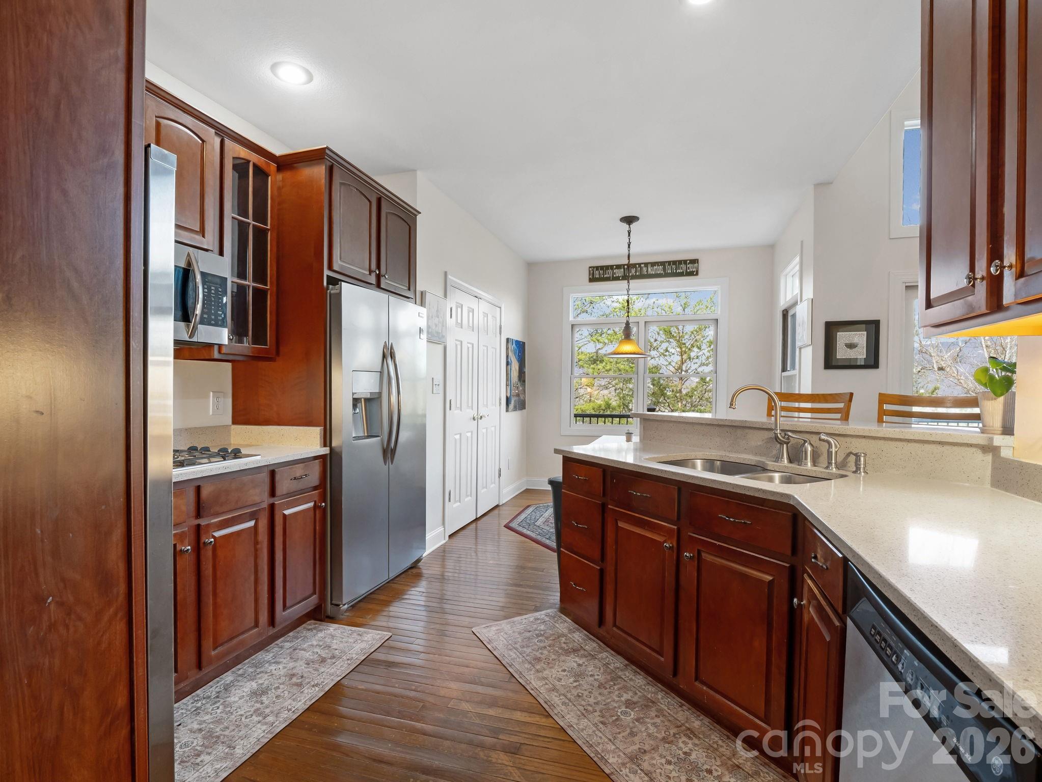 308 Bluebird Road