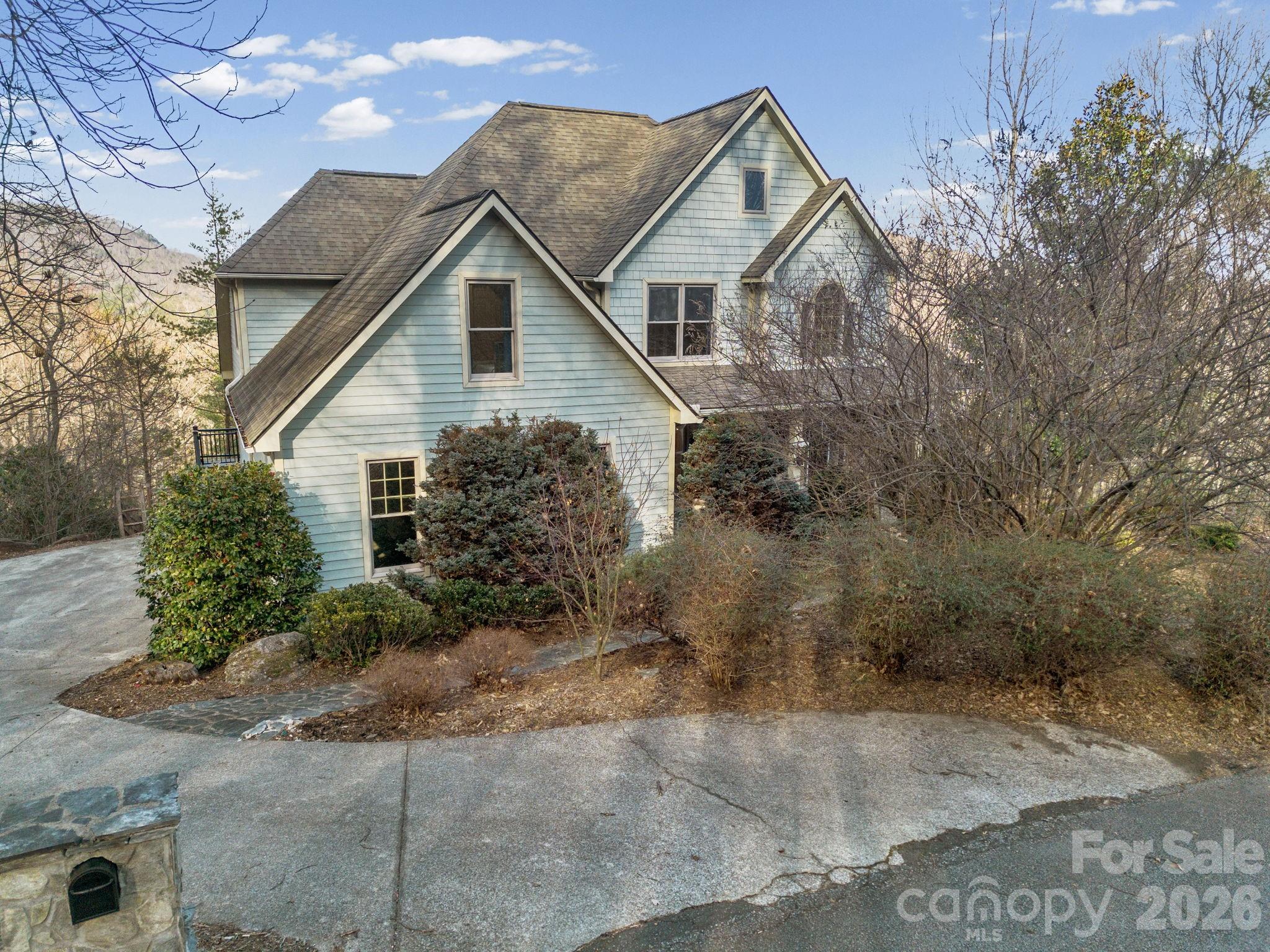 308 Bluebird Road