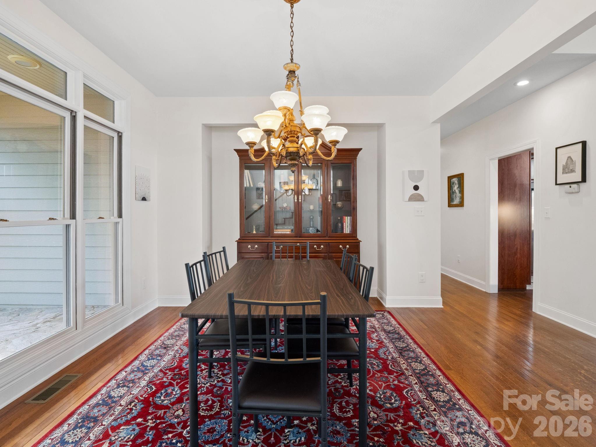 308 Bluebird Road