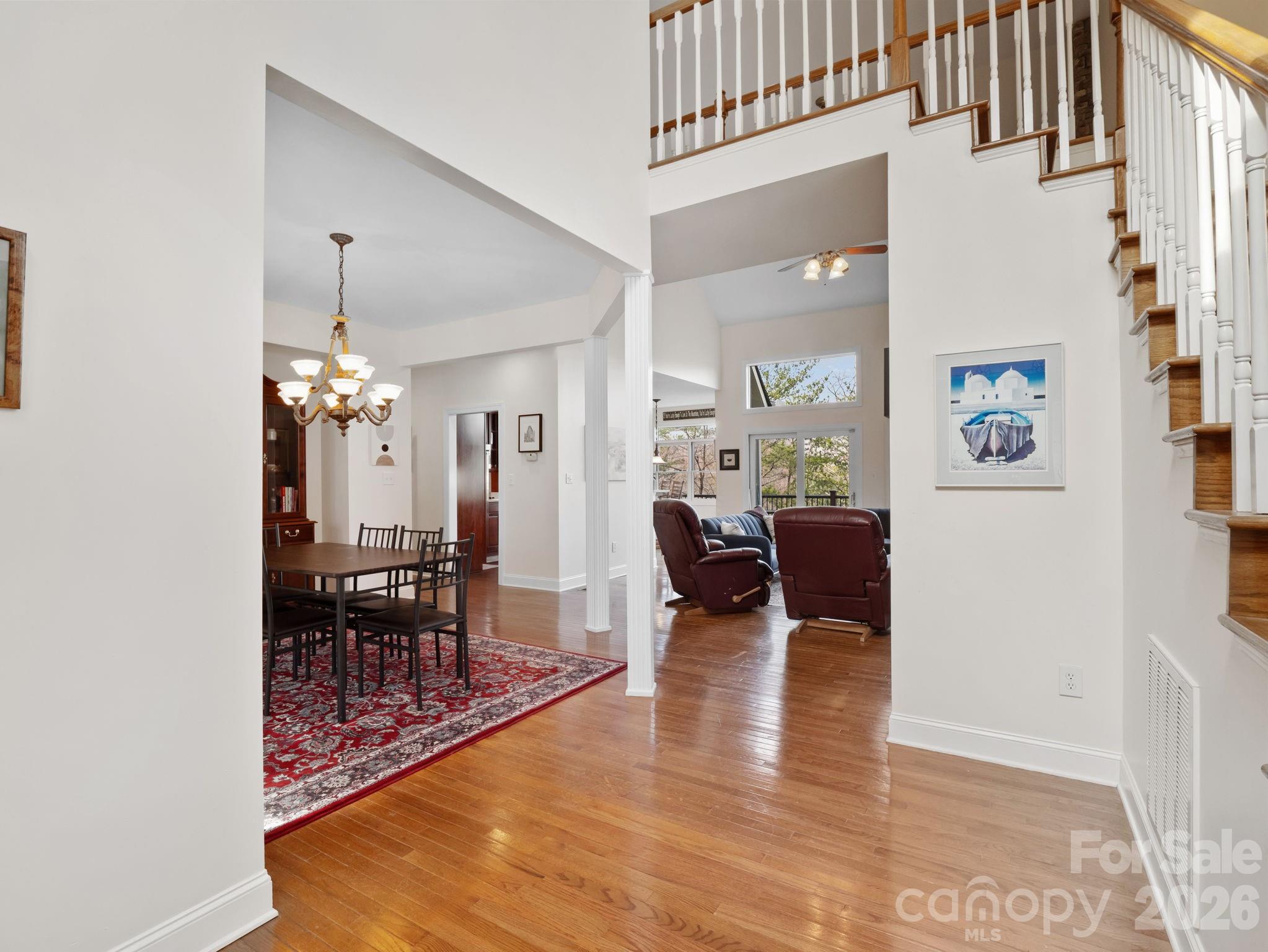 308 Bluebird Road