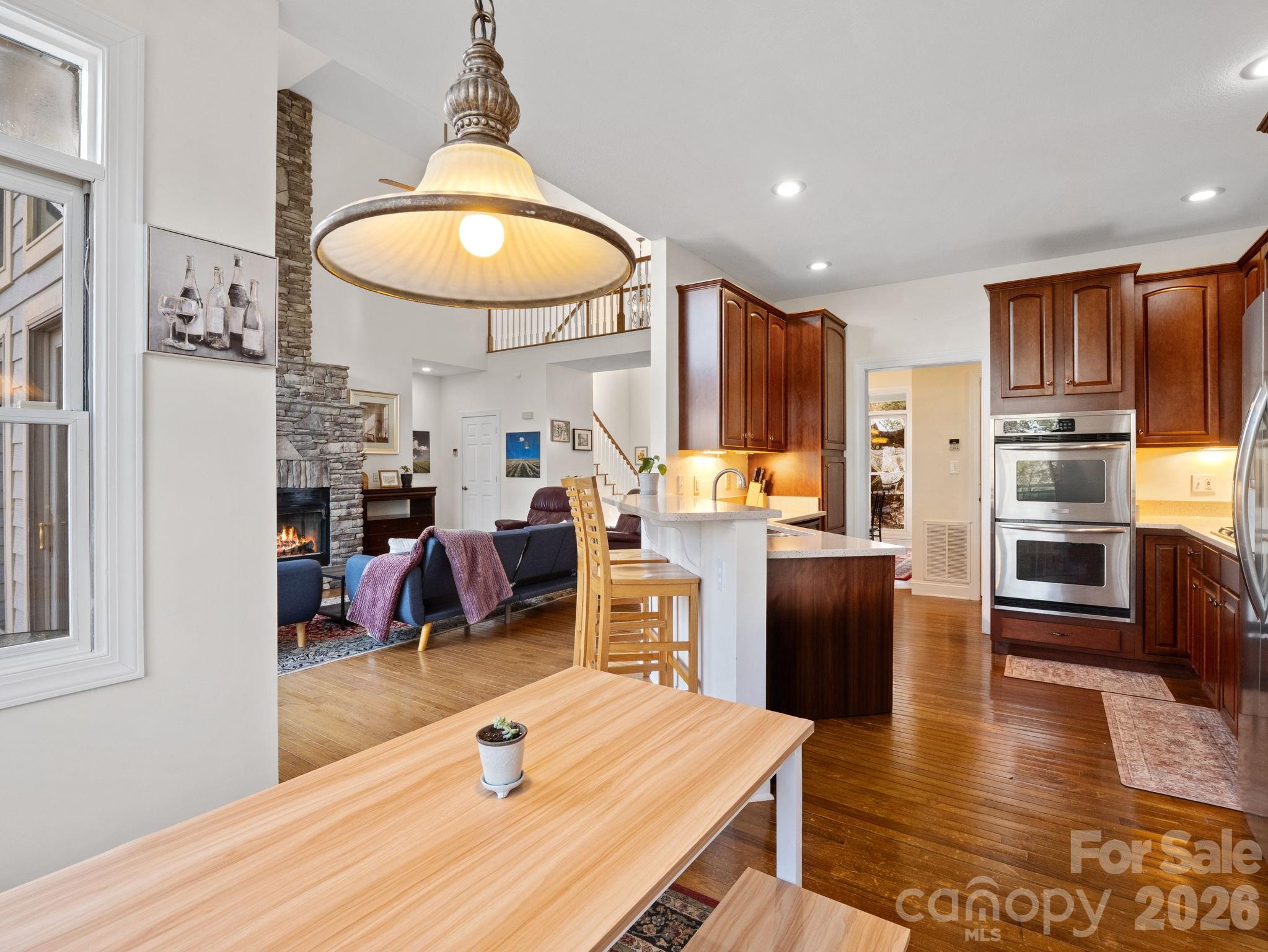 308 Bluebird Road