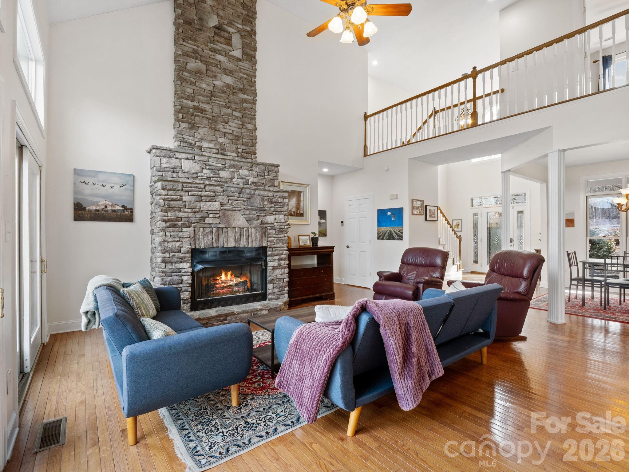308 Bluebird Road