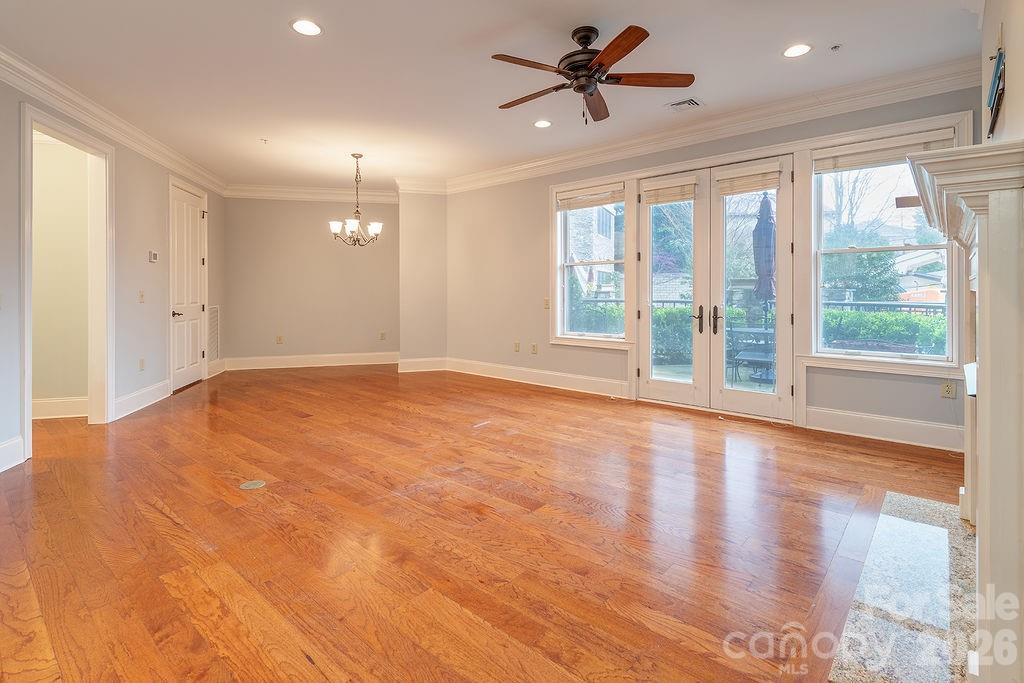 350 E Allen Street Unit: 103