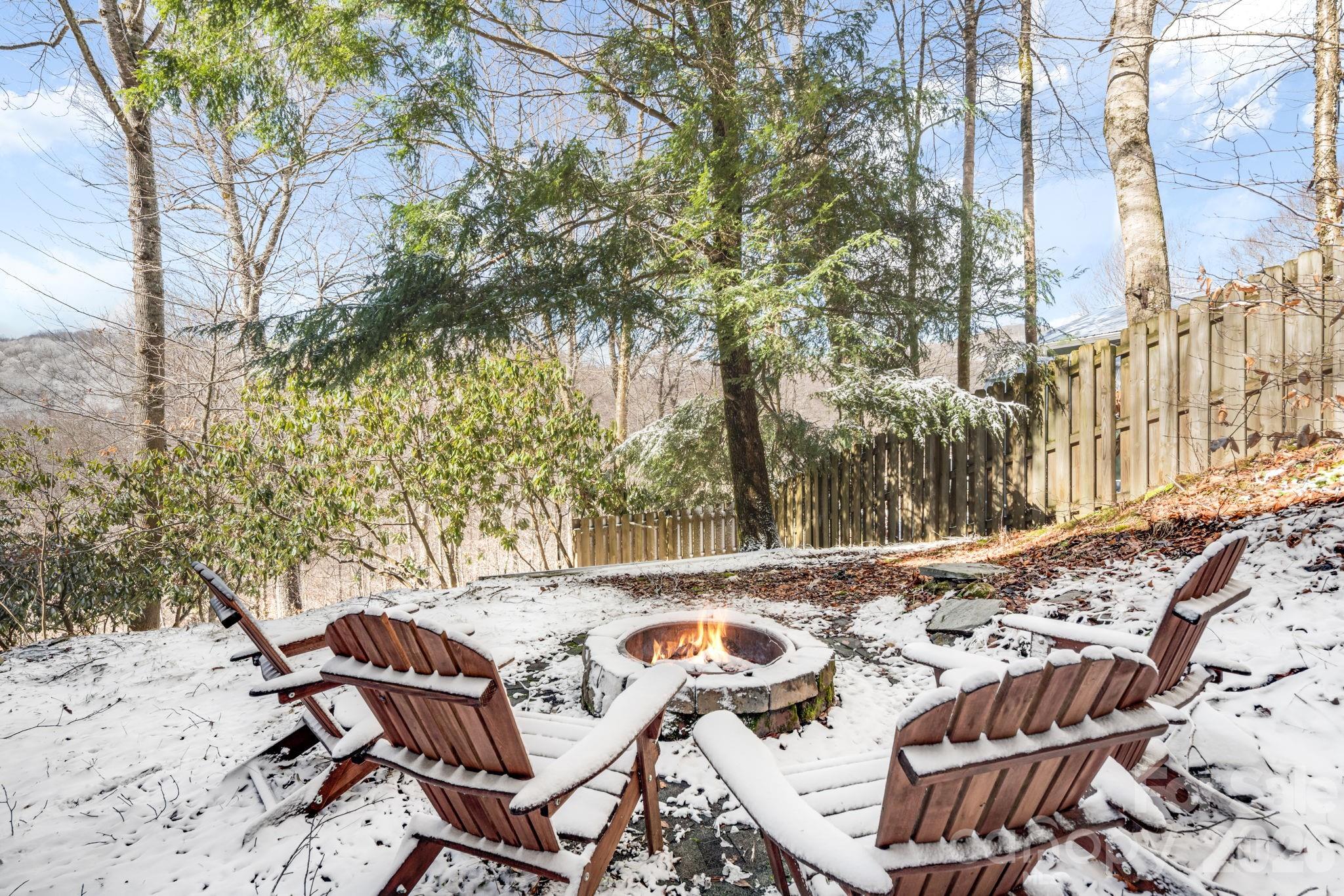 422 Glenaire Drive