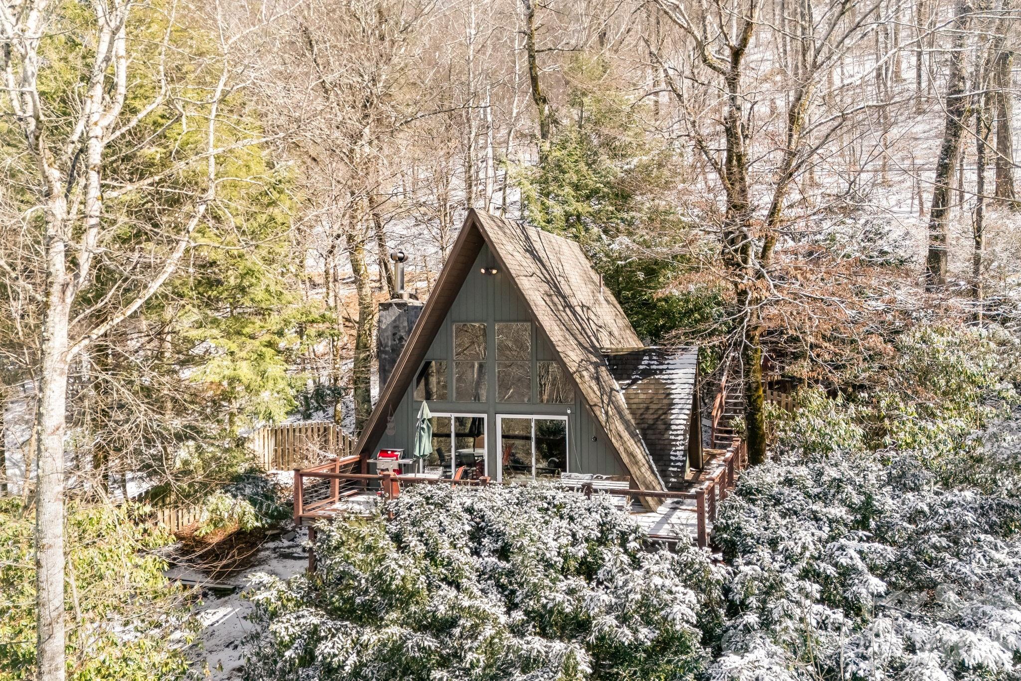 422 Glenaire Drive