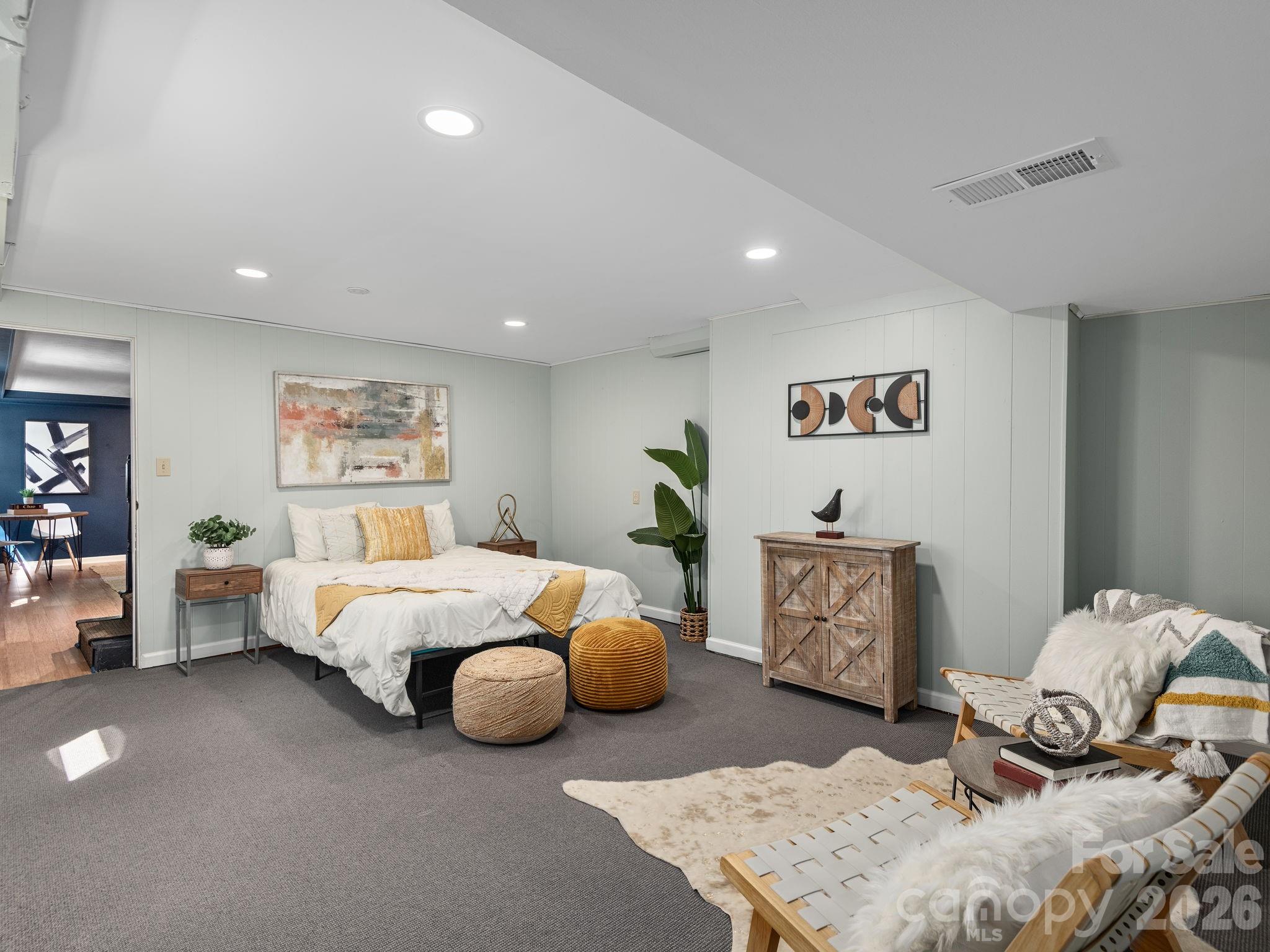 8 Fernlawn Road