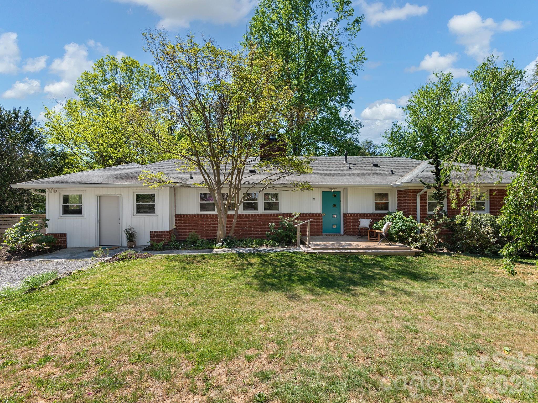 8 Fernlawn Road