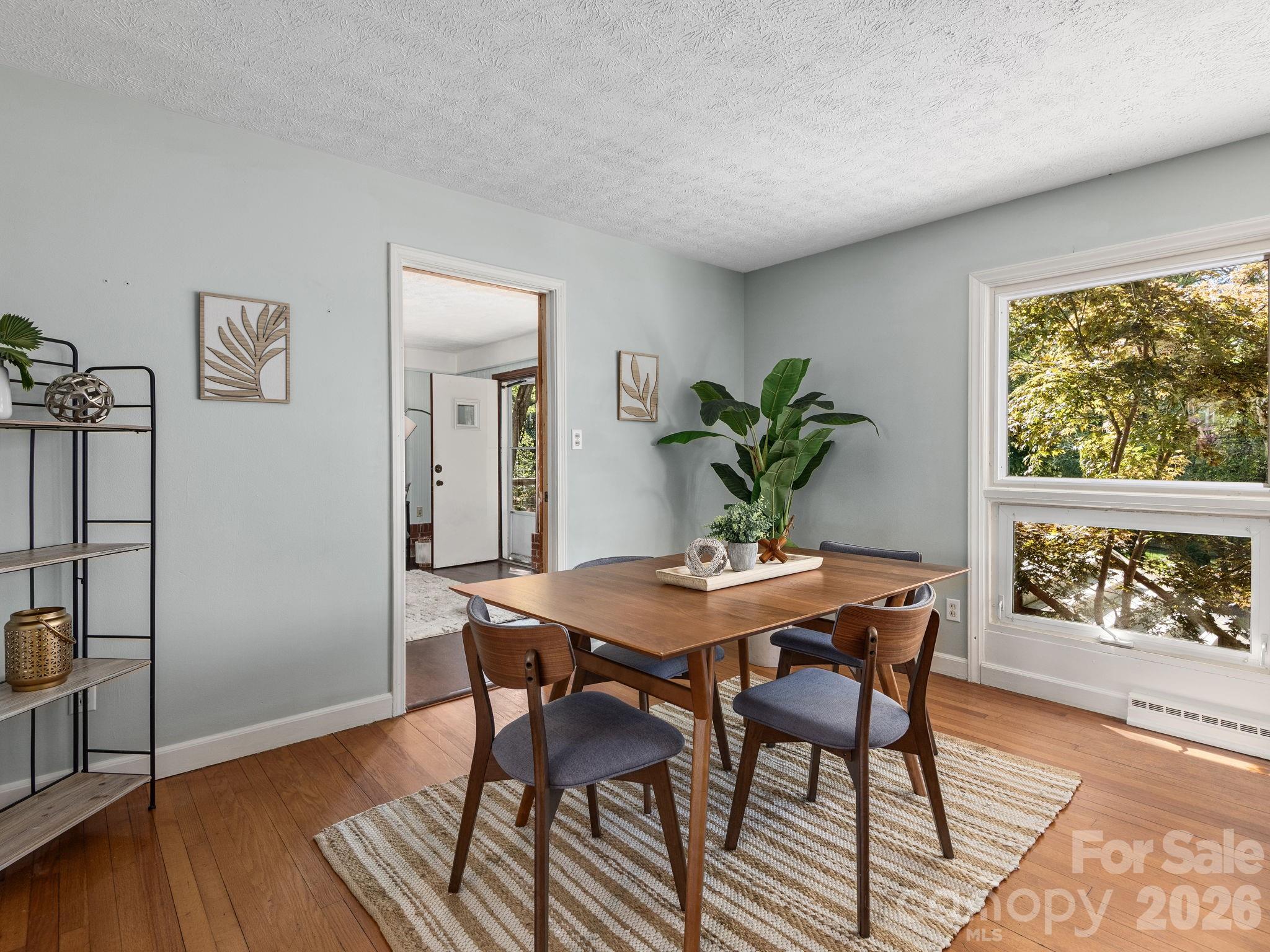 8 Fernlawn Road