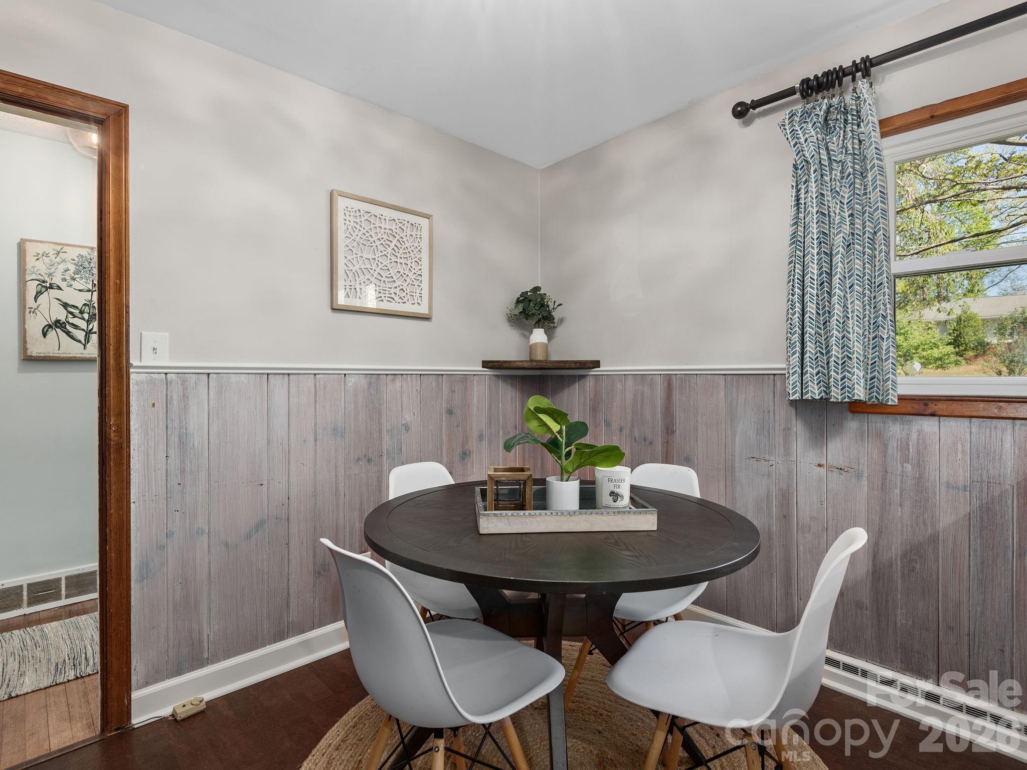 8 Fernlawn Road