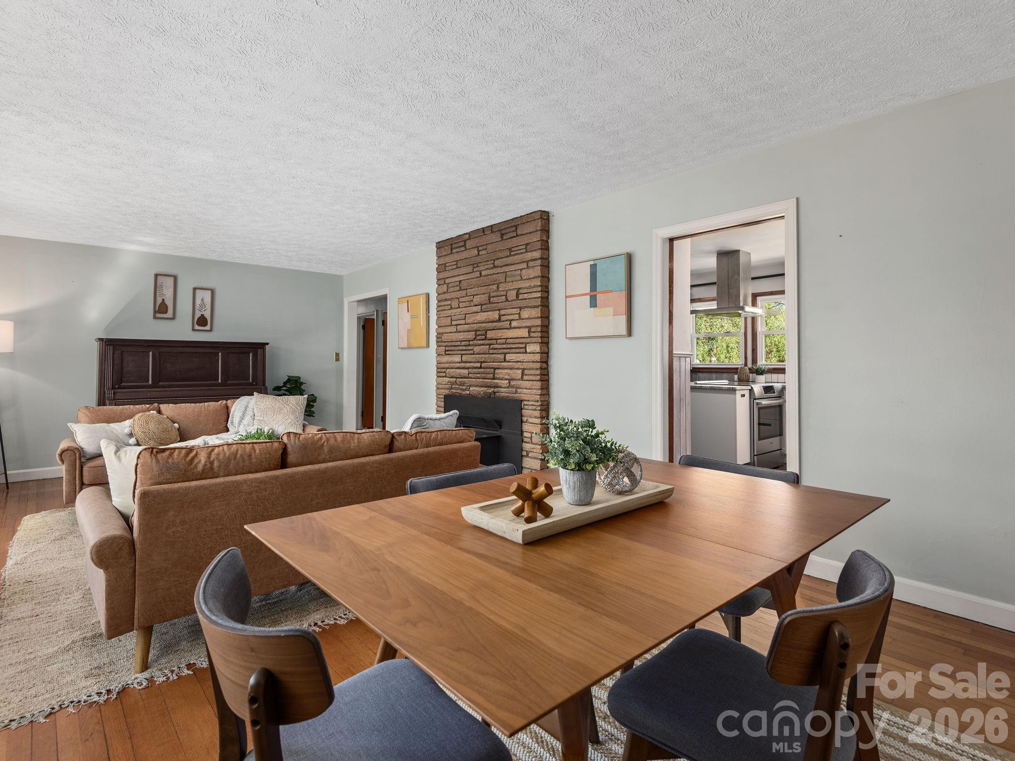8 Fernlawn Road