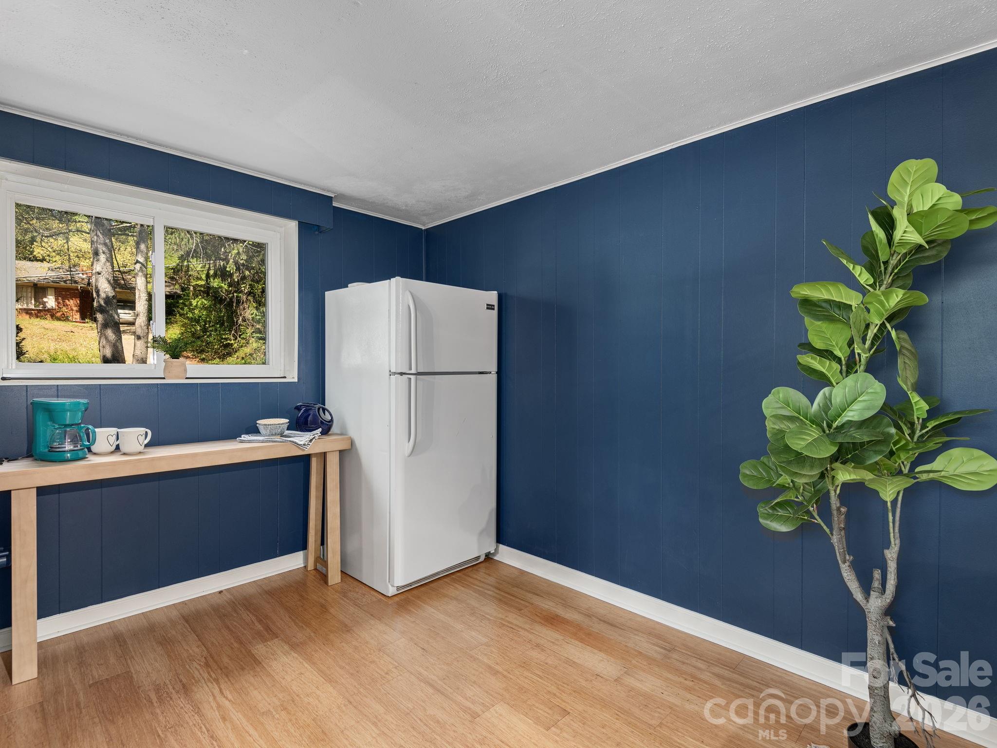 8 Fernlawn Road