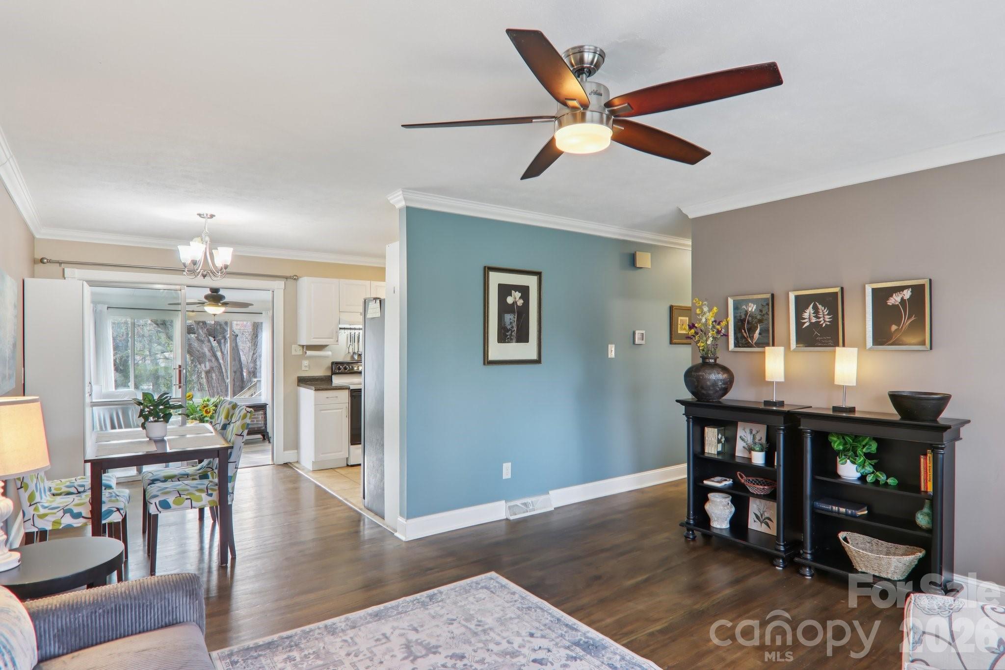 98 Oak Knoll Road