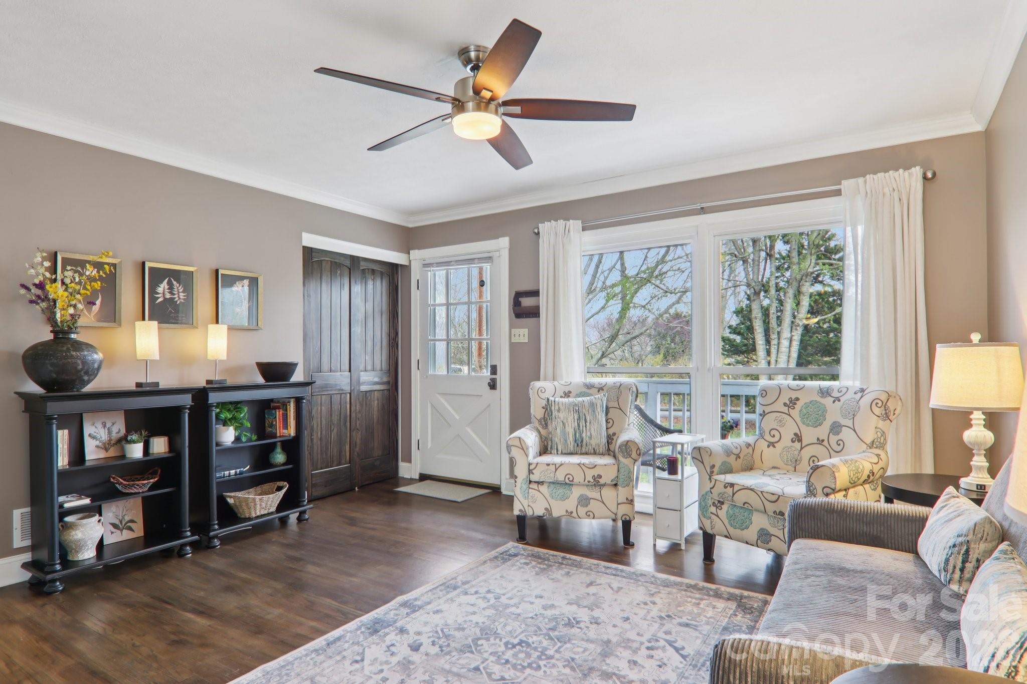 98 Oak Knoll Road