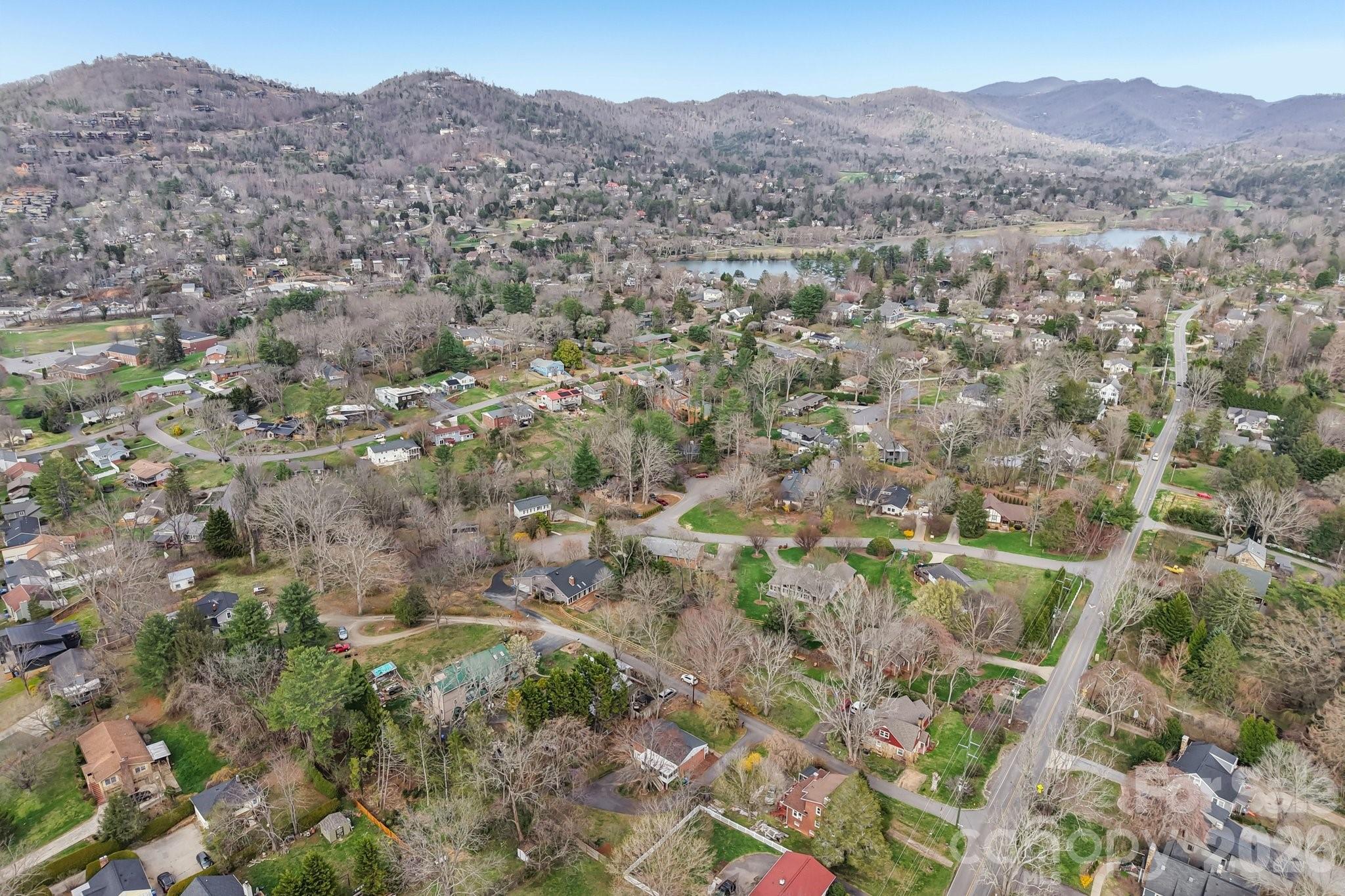 98 Oak Knoll Road