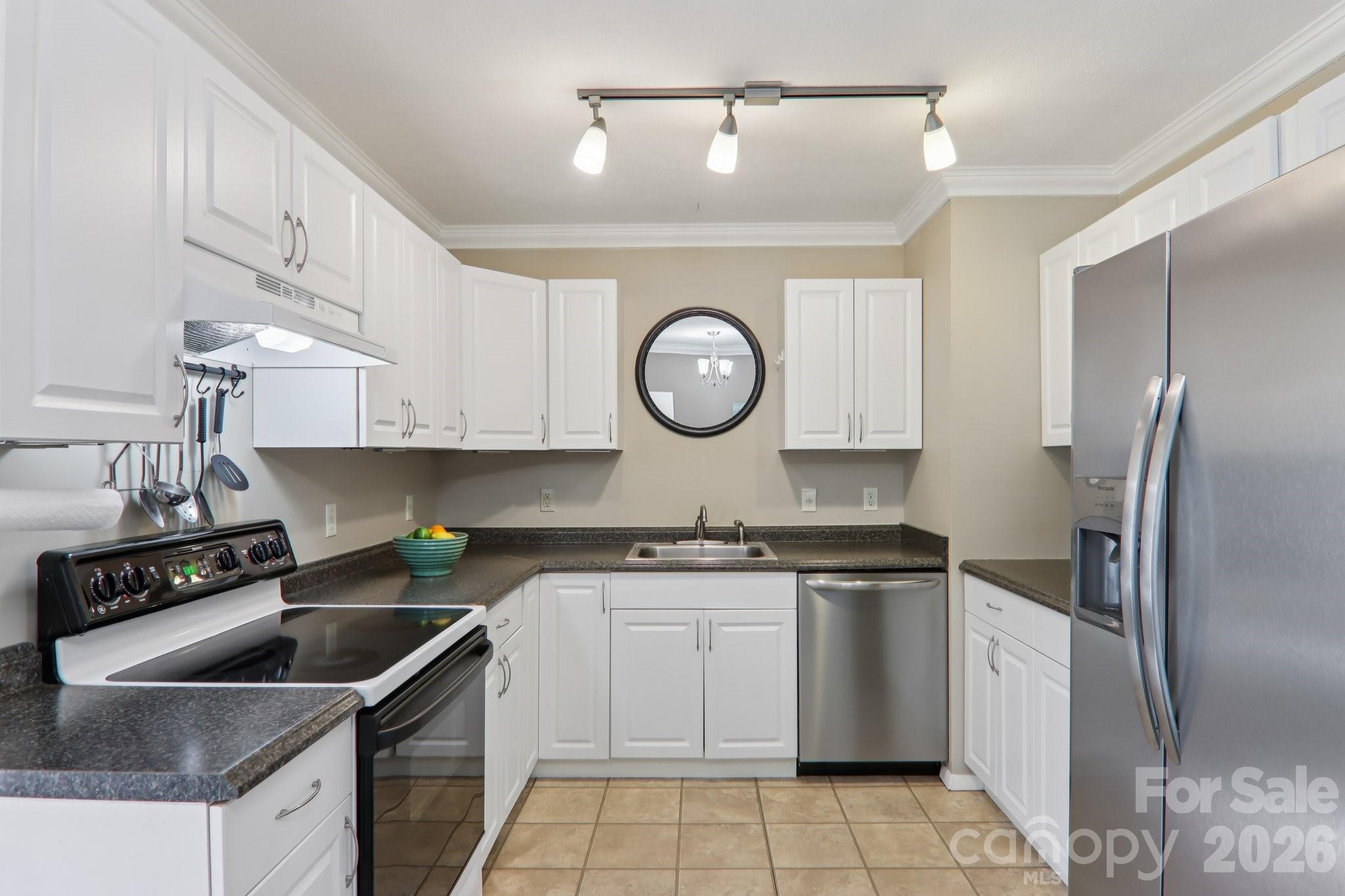 98 Oak Knoll Road